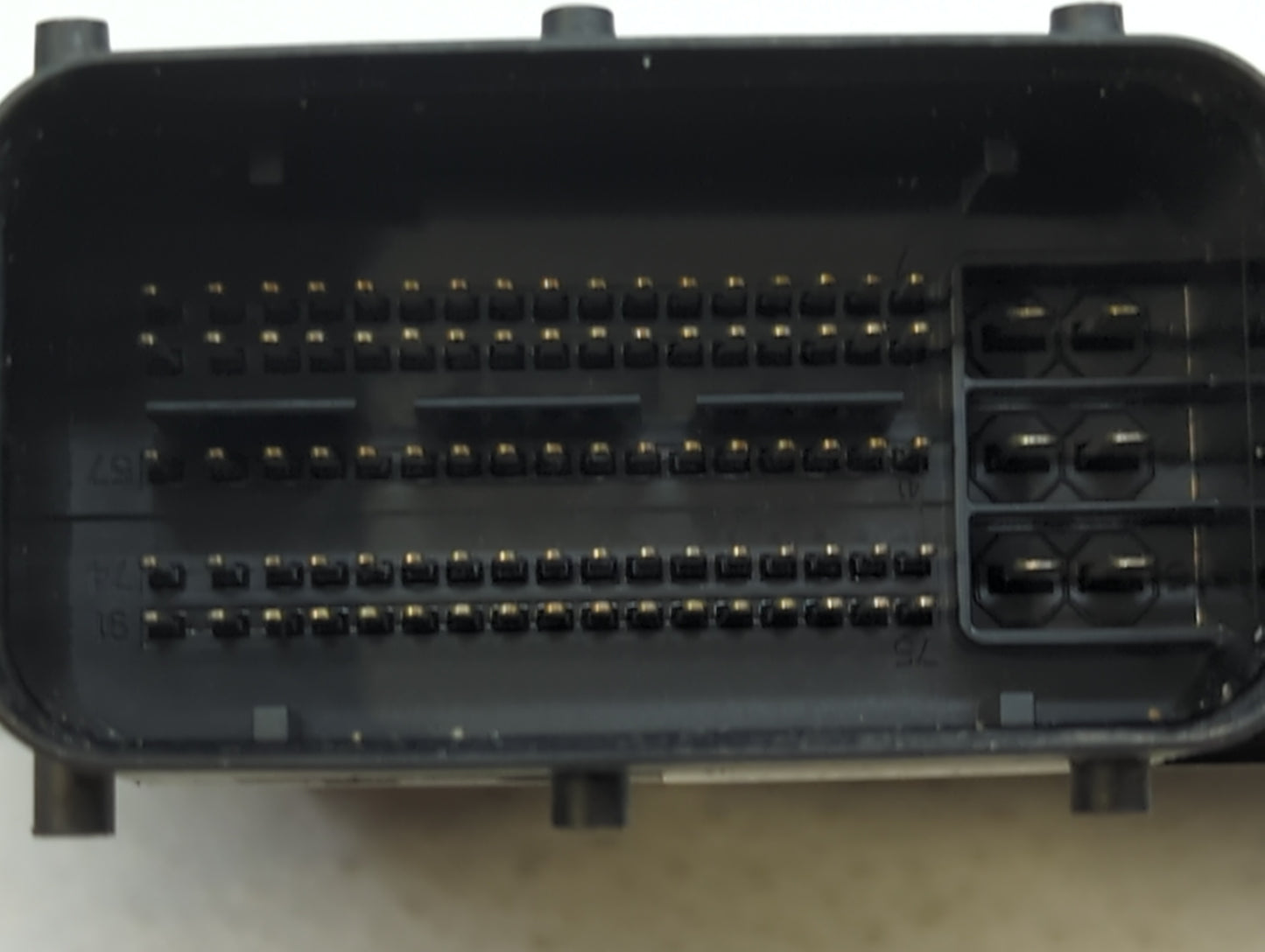 2014-2016 Hyundai Elantra PCM Engine Control Computer ECU ECM PCU OEM P/N:39102-2EMY5 Fits Fits 2014 2015 2016 OEM Used Auto