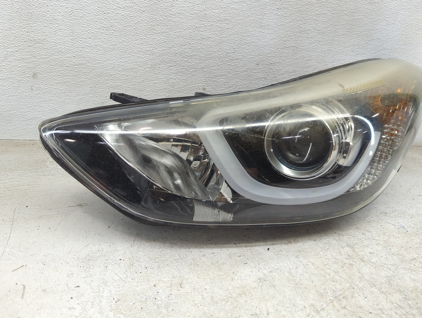 2014-2016 Hyundai Elantra Driver Left Oem Head Light Headlight Lamp - Oemusedautoparts1.com