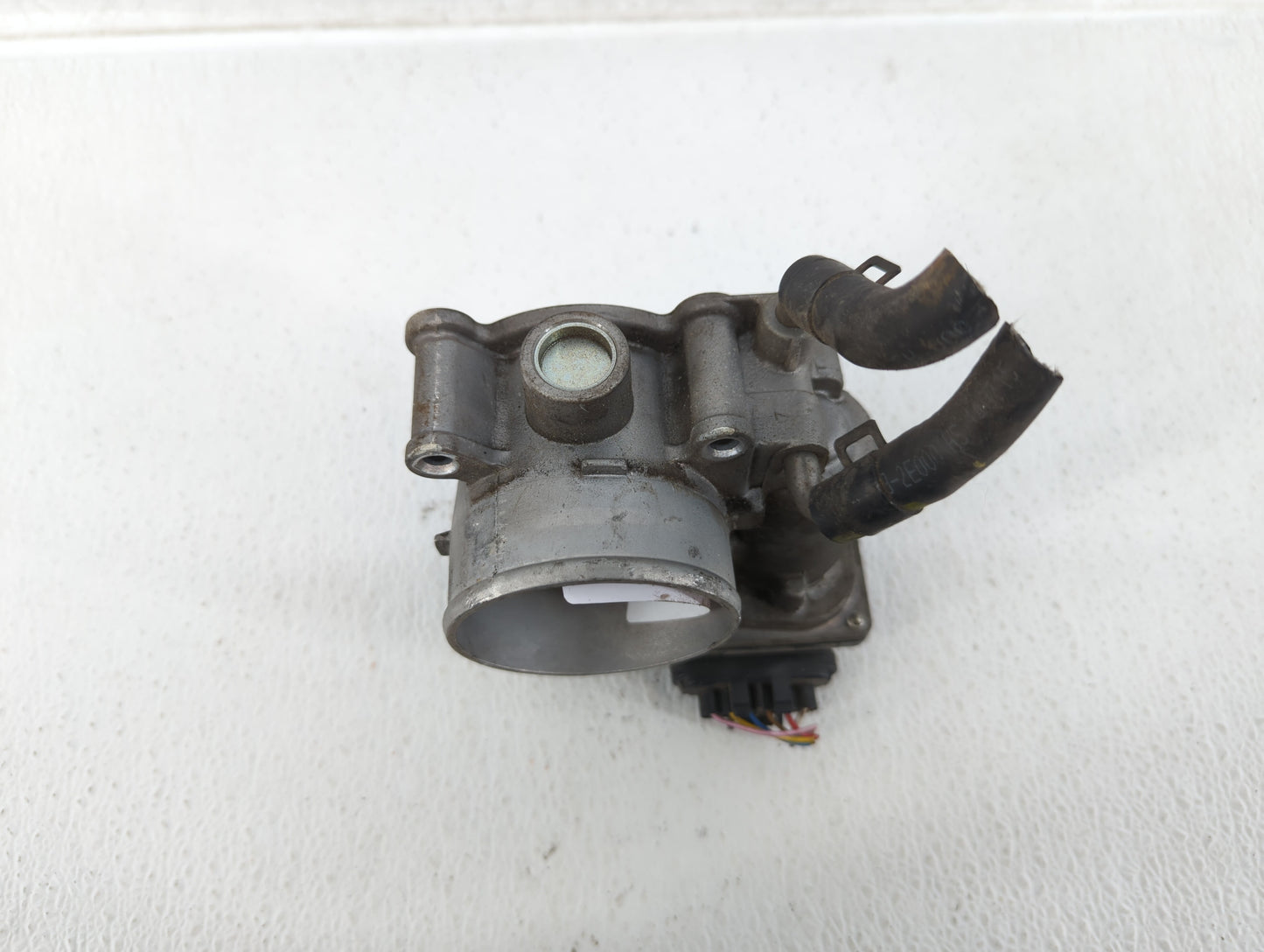 2011-2020 Hyundai Elantra Throttle Body P/N:35100-2E000 Fits Fits 2011 2012 2013 2014 2015 2016 2017 2018 2019 2020 2021 OEM