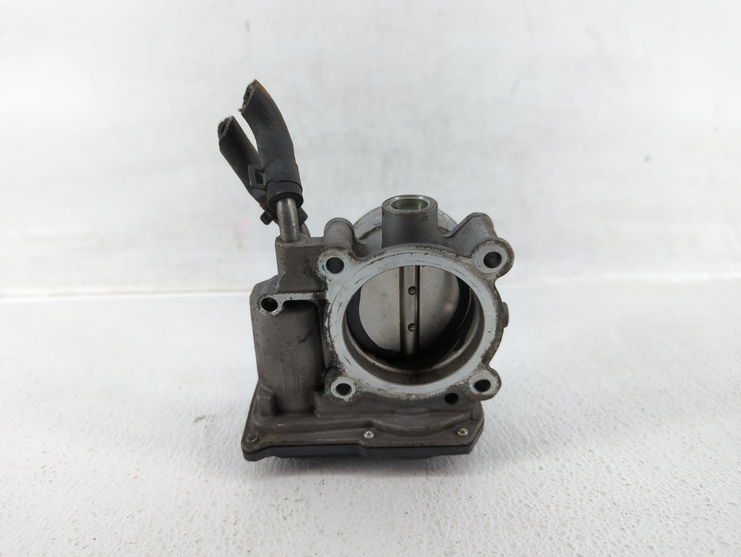 2011-2020 Hyundai Elantra Throttle Body P/N:35100-2E000 Fits Fits 2011 2012 2013 2014 2015 2016 2017 2018 2019 2020 2021 OEM