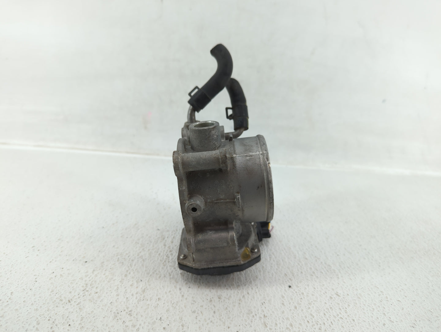 2011-2020 Hyundai Elantra Throttle Body P/N:35100-2L000 Fits Fits 2011 2012 2013 2014 2015 2016 2017 2018 2019 2020 2021 OEM