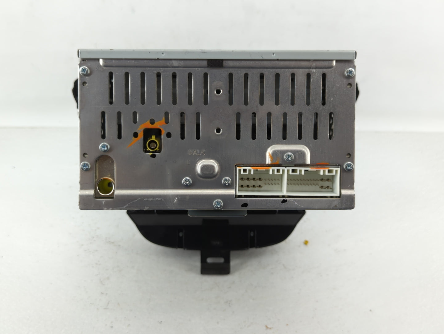 2014-2016 Hyundai Elantra Am Fm Cd Player Radio Receiver - Oemusedautoparts1.com