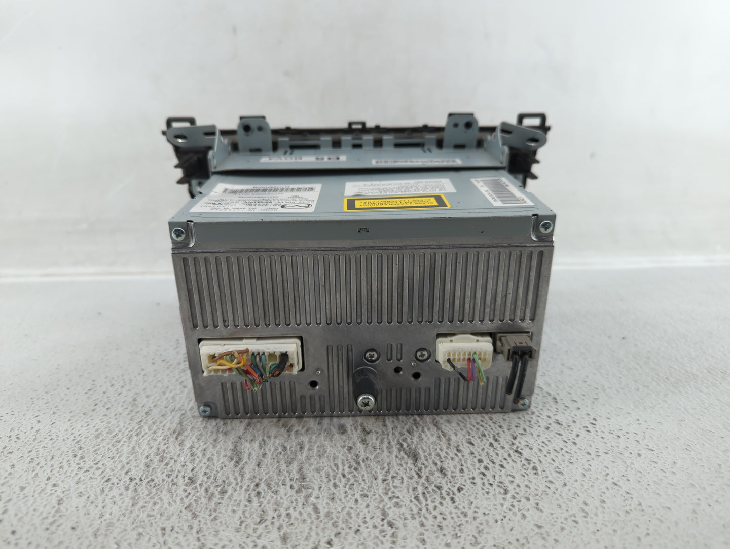 2014-2016 Hyundai Elantra Am Fm Cd Player Radio Receiver - Oemusedautoparts1.com