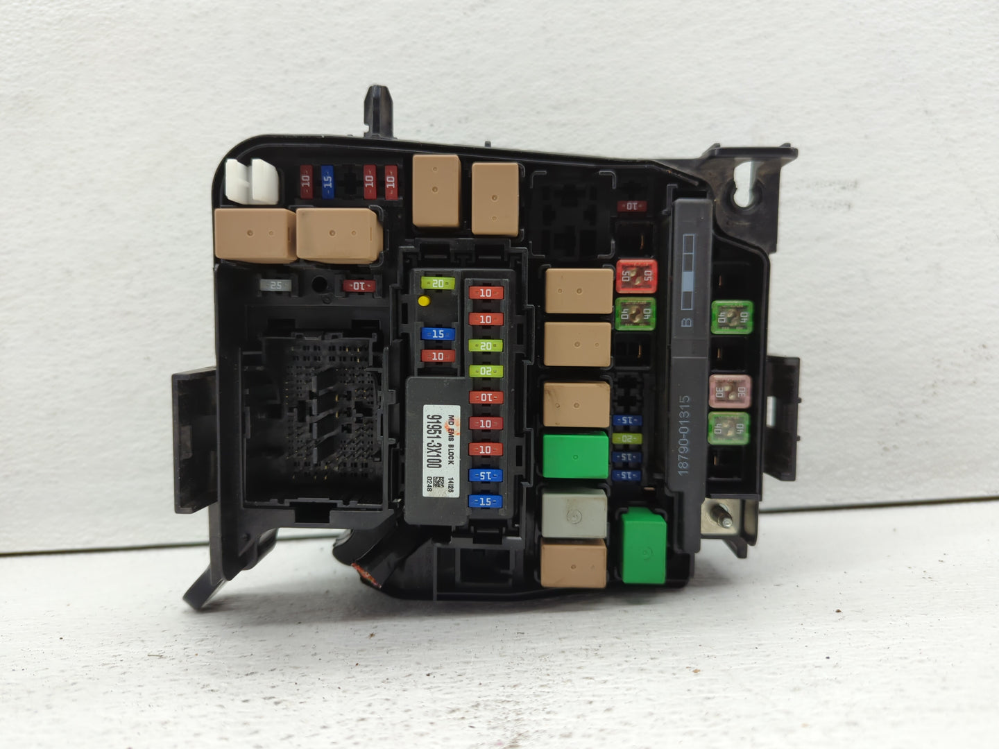 2014-2016 Hyundai Elantra Fusebox Fuse Box Panel Relay Module P/N:91950-3X510 91955-3X050 Fits Fits 2014 2015 2016 OEM Used 