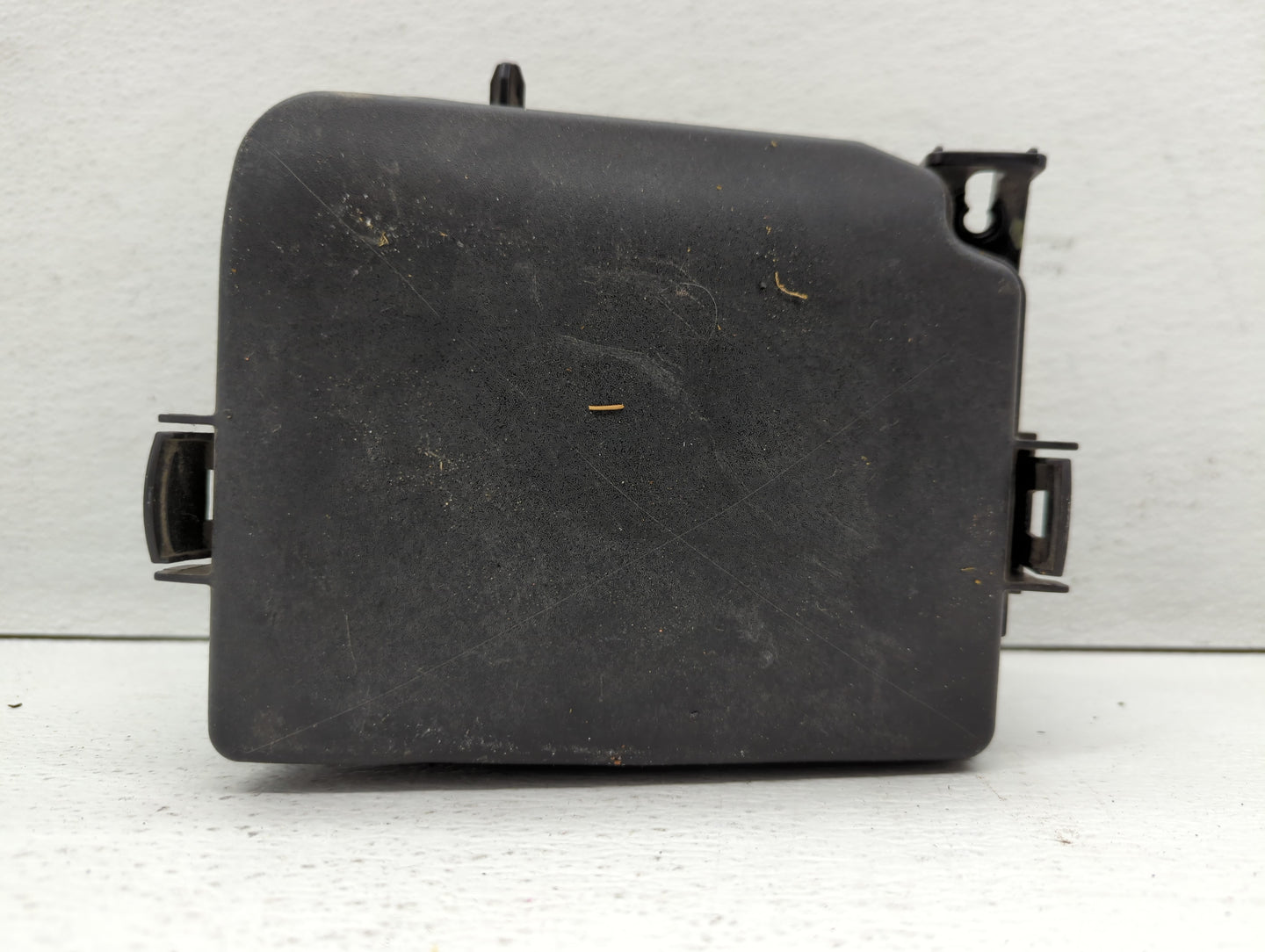 2014-2016 Hyundai Elantra Fusebox Fuse Box Panel Relay Module P/N:912013Y060 Fits Fits 2014 2015 2016 OEM Used Auto Parts - 