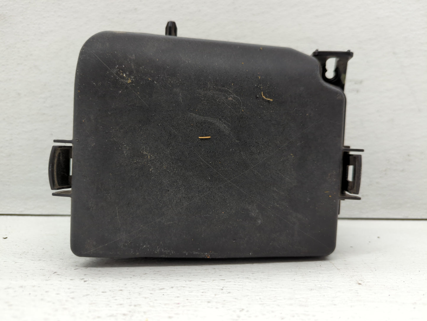 2014-2016 Hyundai Elantra Fusebox Fuse Box Panel Relay Module P/N:912013Y060 Fits Fits 2014 2015 2016 OEM Used Auto Parts - 