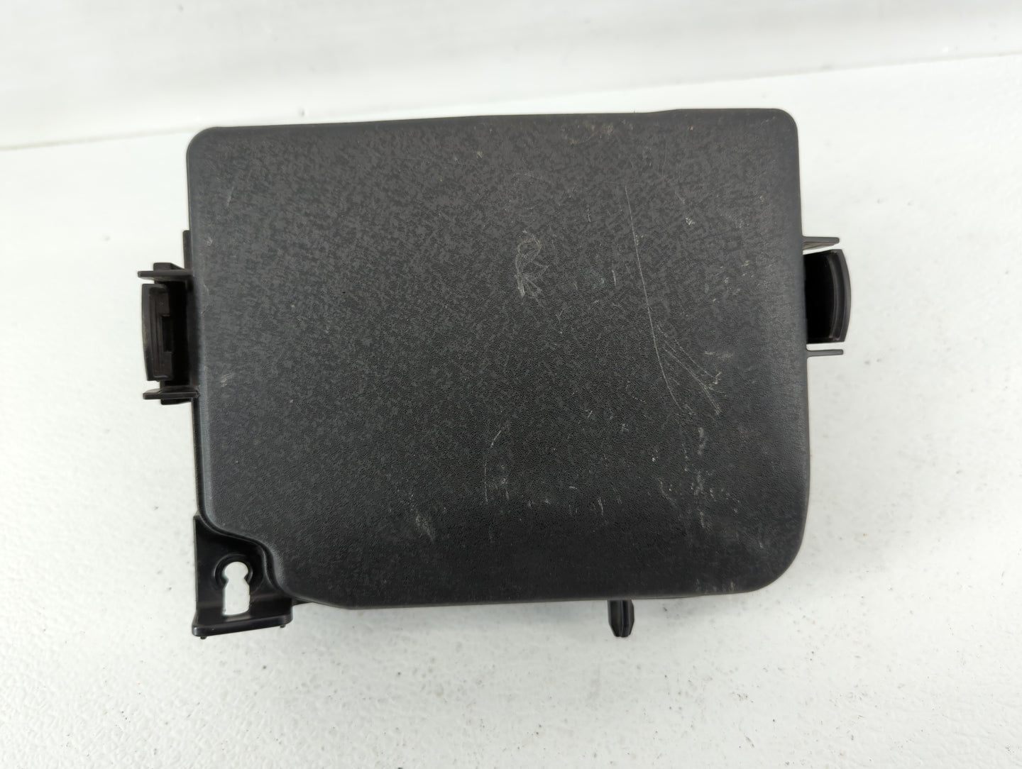 2014-2016 Hyundai Elantra Fusebox Fuse Box Panel Relay Module P/N:91951-3X710 912013Y040UA Fits Fits 2014 2015 2016 OEM Used