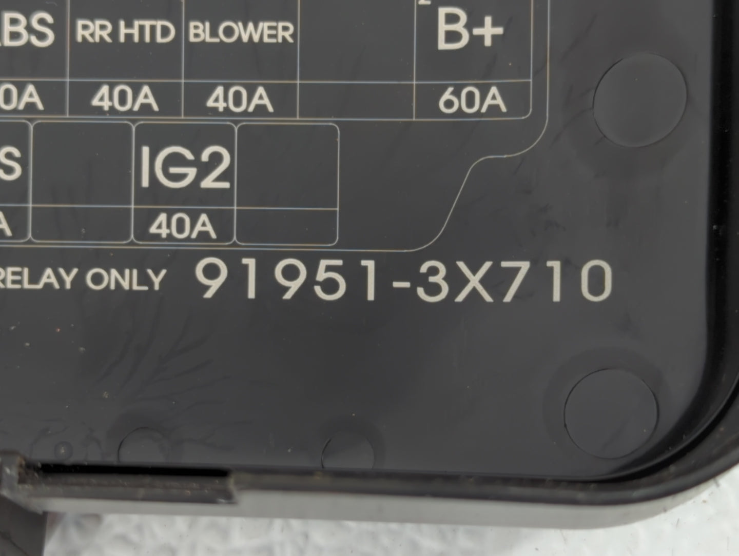 2014-2016 Hyundai Elantra Fusebox Fuse Box Panel Relay Module P/N:91951-3X710 912013Y040UA Fits Fits 2014 2015 2016 OEM Used