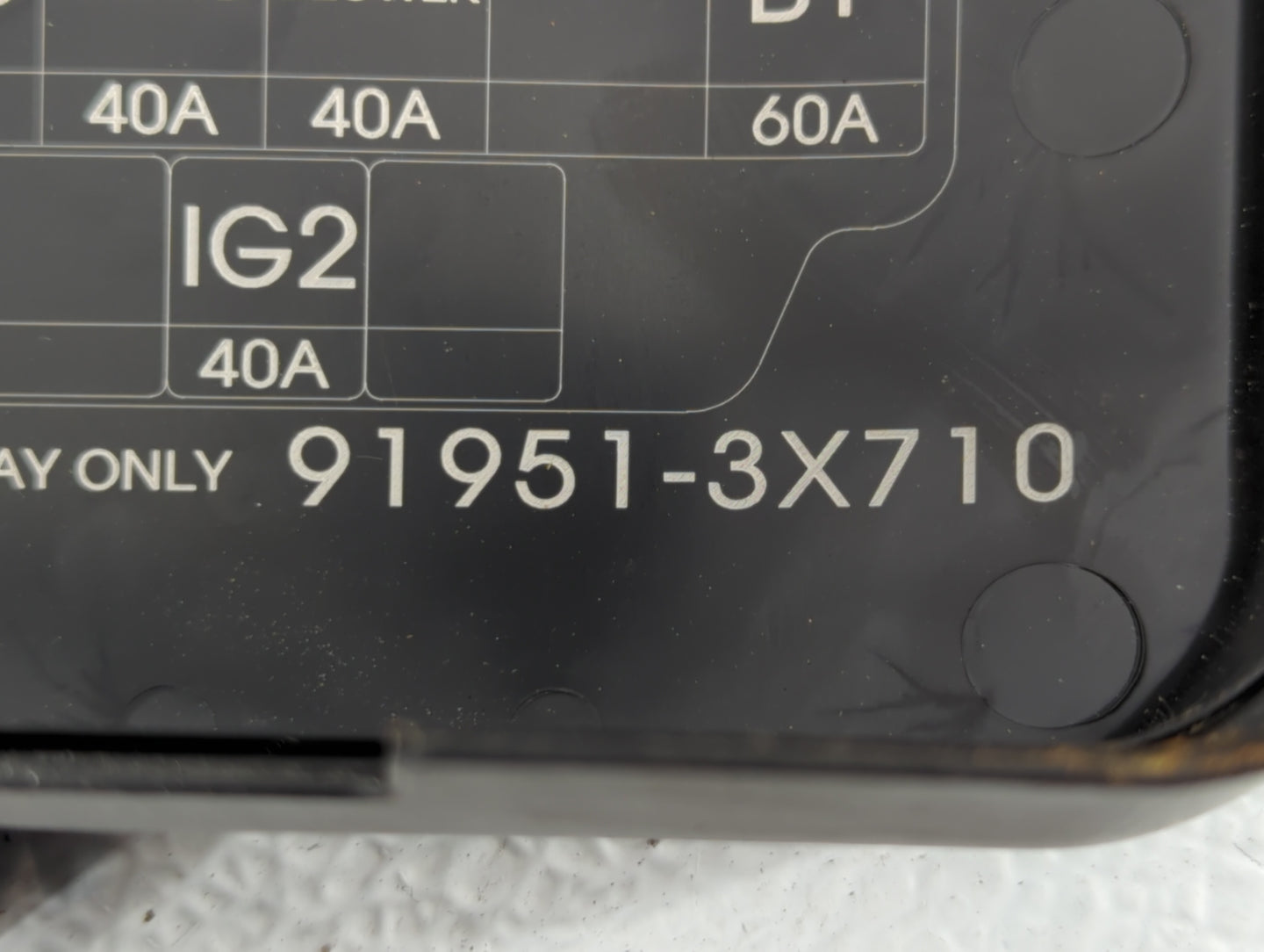2014-2016 Hyundai Elantra Fusebox Fuse Box Panel Relay Module P/N:91951-3X710 912013Y040UA Fits Fits 2014 2015 2016 OEM Used