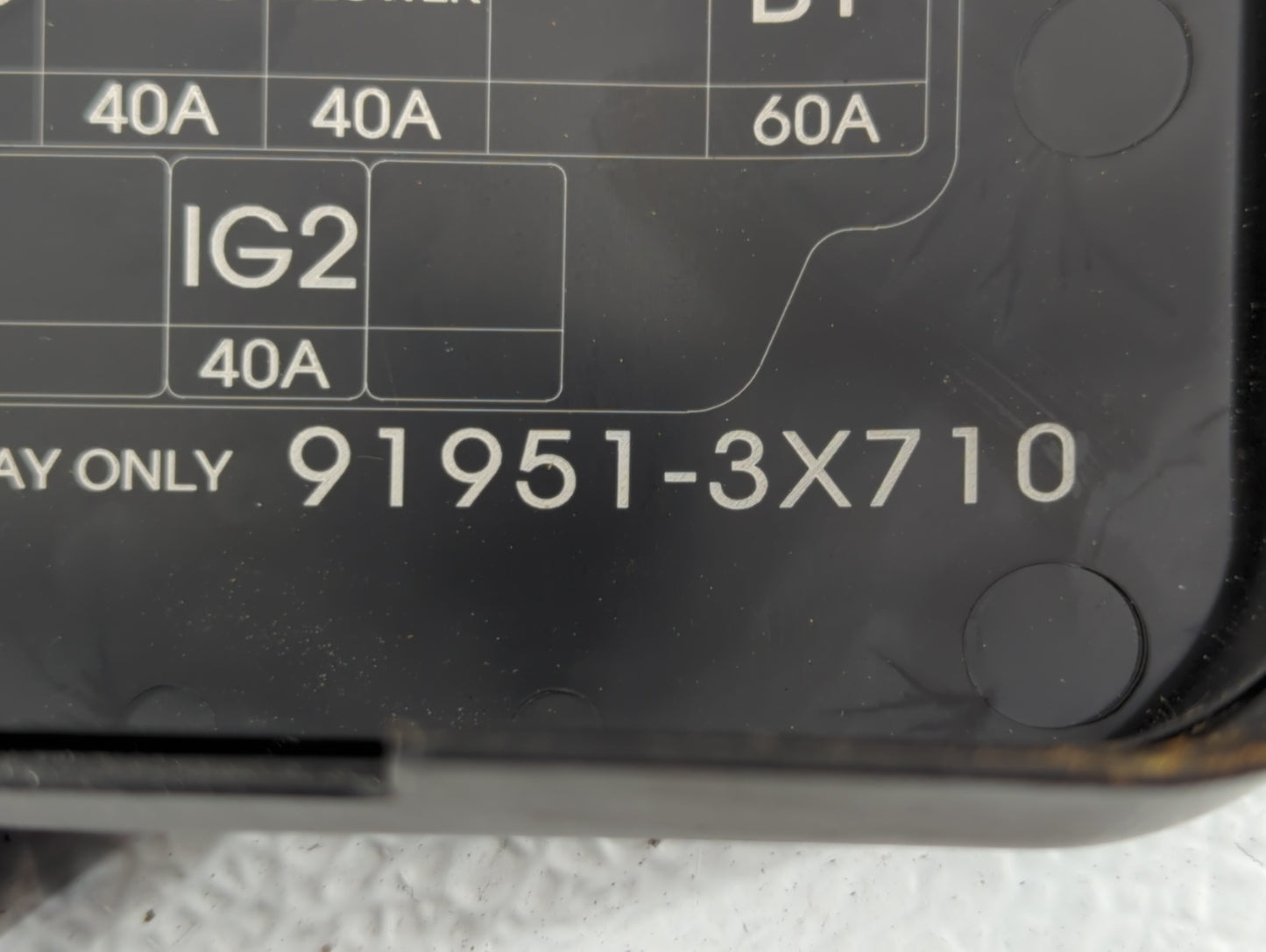 2014-2016 Hyundai Elantra Fusebox Fuse Box Panel Relay Module P/N:91951-3X710 912013Y040UA Fits Fits 2014 2015 2016 OEM Used