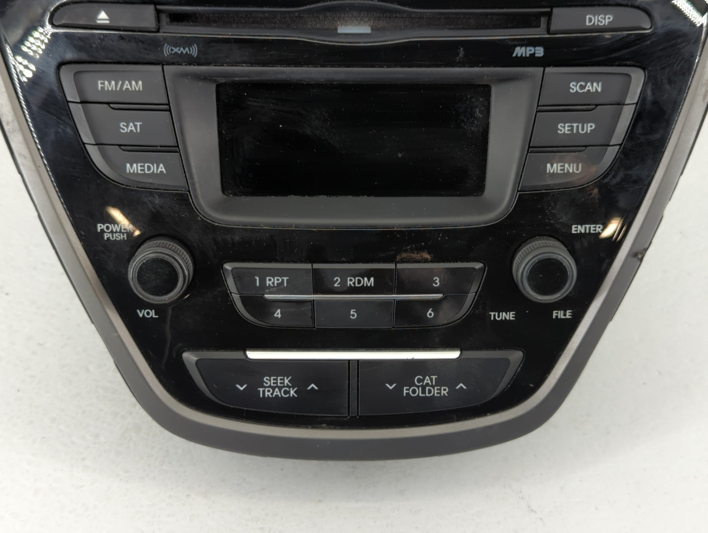 2014-2016 Hyundai Elantra Am Fm Cd Player Radio Receiver - Oemusedautoparts1.com