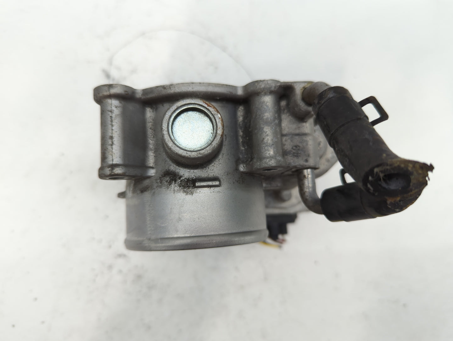 2011-2020 Hyundai Elantra Throttle Body P/N:35100-2E000 Fits Fits 2011 2012 2013 2014 2015 2016 2017 2018 2019 2020 2021 OEM
