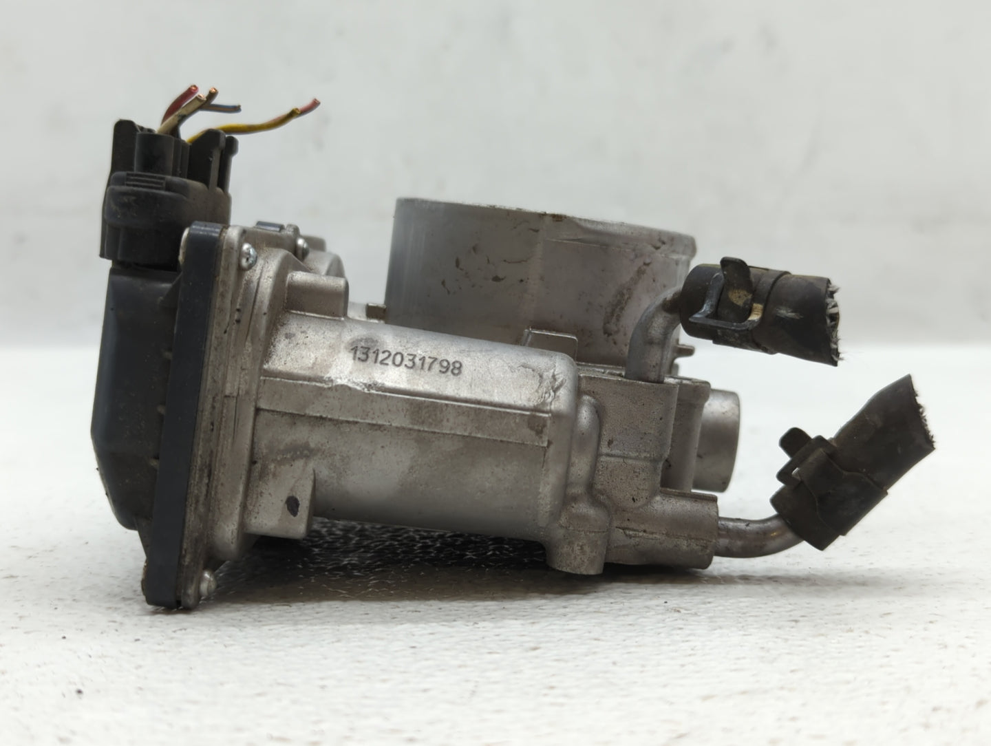 2011-2020 Hyundai Elantra Throttle Body P/N:75100-2E000 Fits Fits 2011 2012 2013 2014 2015 2016 2017 2018 2019 2020 2021 OEM