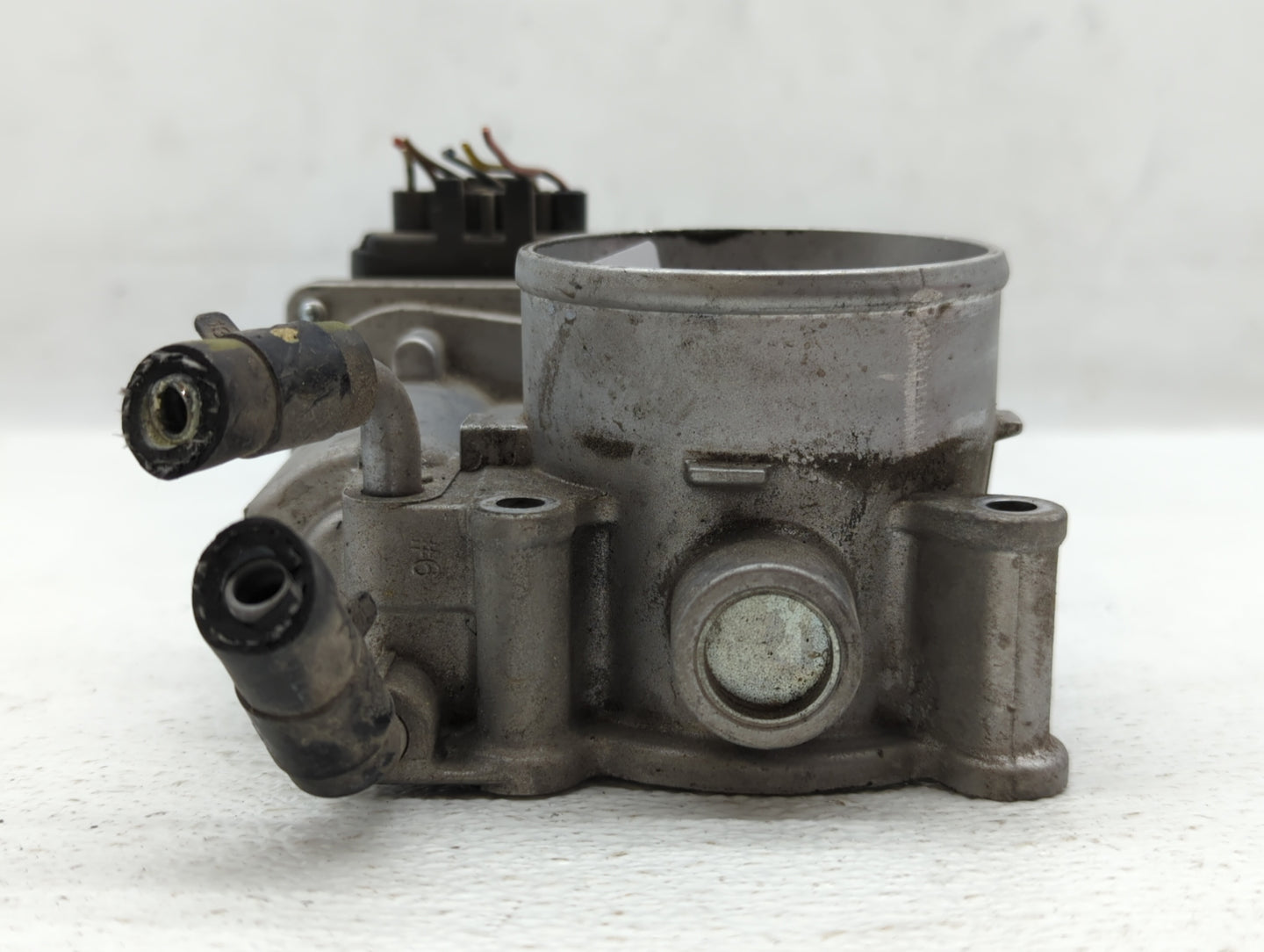 2011-2020 Hyundai Elantra Throttle Body P/N:75100-2E000 Fits Fits 2011 2012 2013 2014 2015 2016 2017 2018 2019 2020 2021 OEM