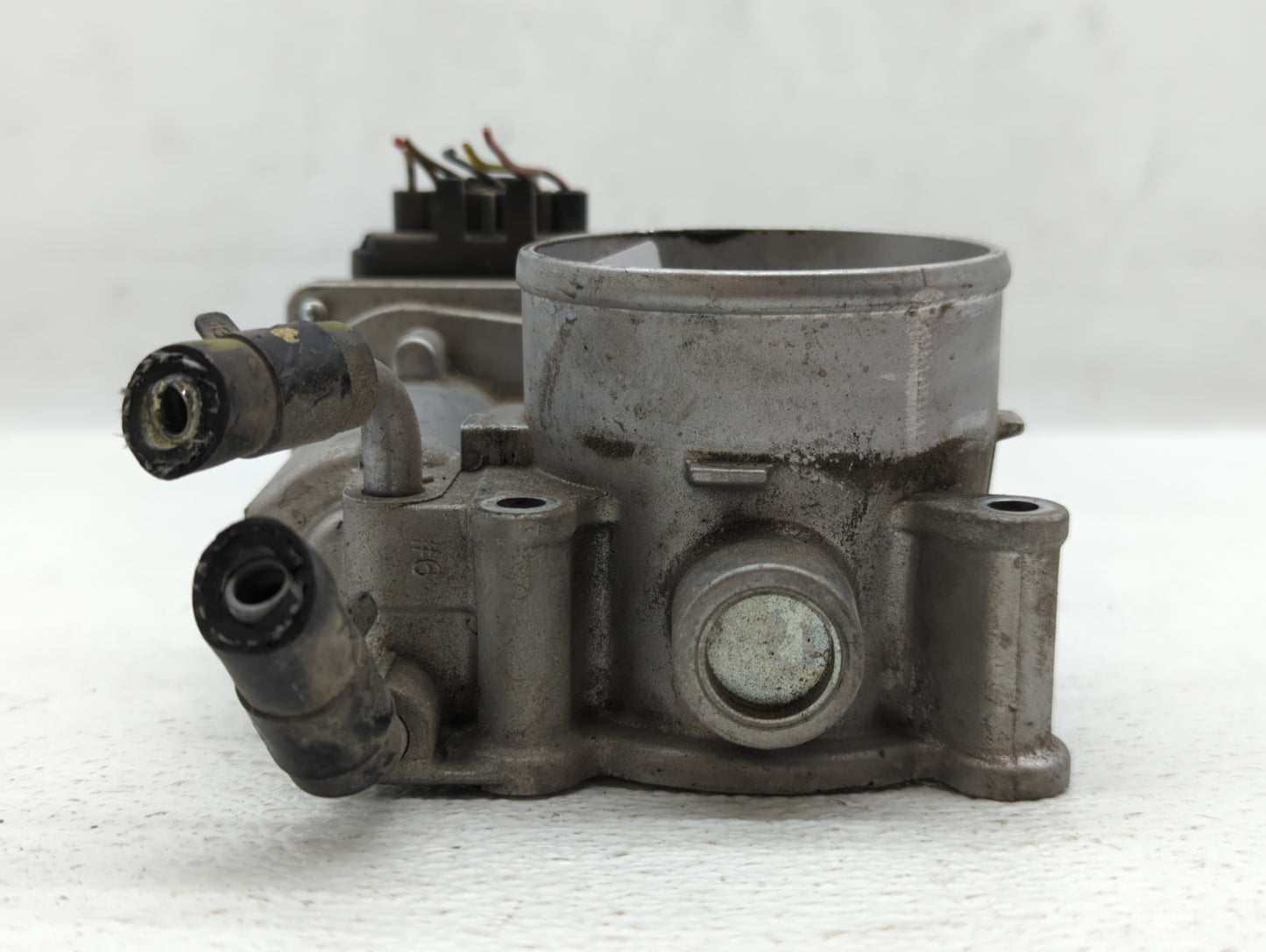 2011-2020 Hyundai Elantra Throttle Body P/N:75100-2E000 Fits Fits 2011 2012 2013 2014 2015 2016 2017 2018 2019 2020 2021 OEM