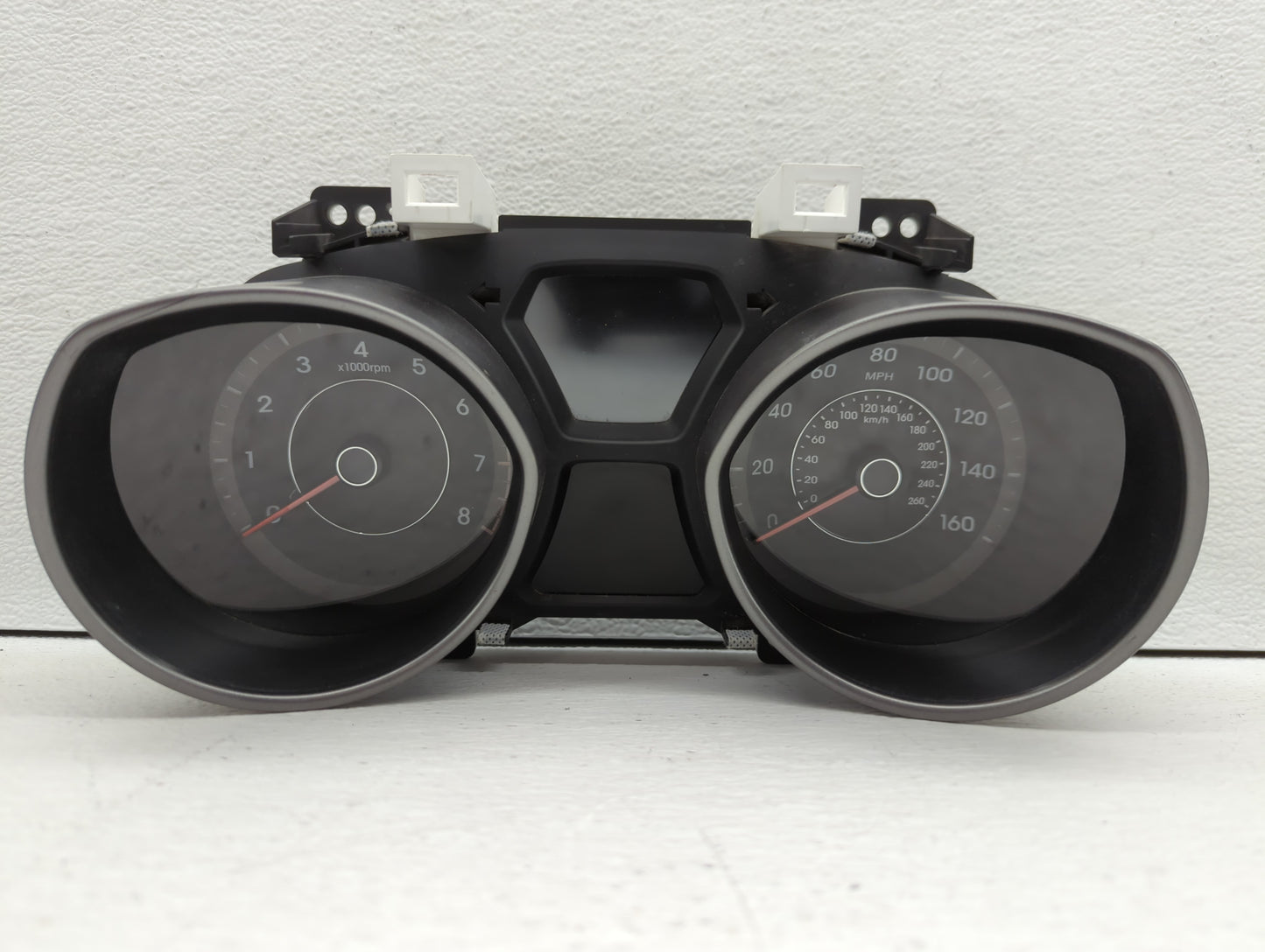 2014-2016 Hyundai Elantra Instrument Cluster Speedometer Gauges P/N:94004-3Y010 Fits Fits 2014 2015 2016 OEM Used Auto Parts