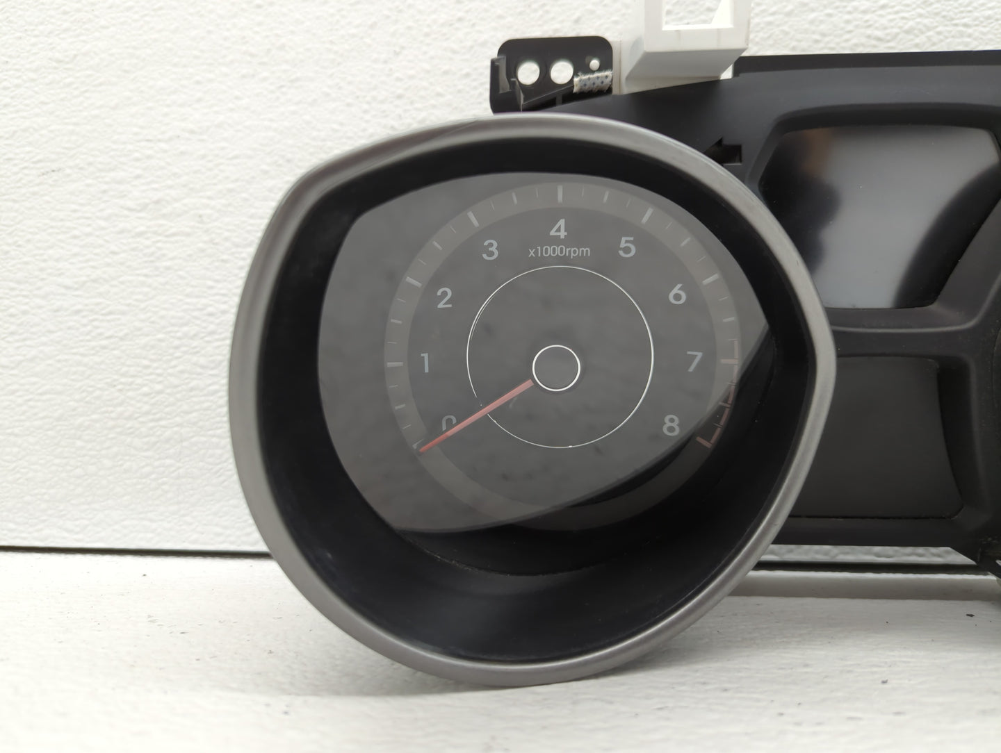 2014-2016 Hyundai Elantra Instrument Cluster Speedometer Gauges P/N:94004-3Y010 Fits Fits 2014 2015 2016 OEM Used Auto Parts