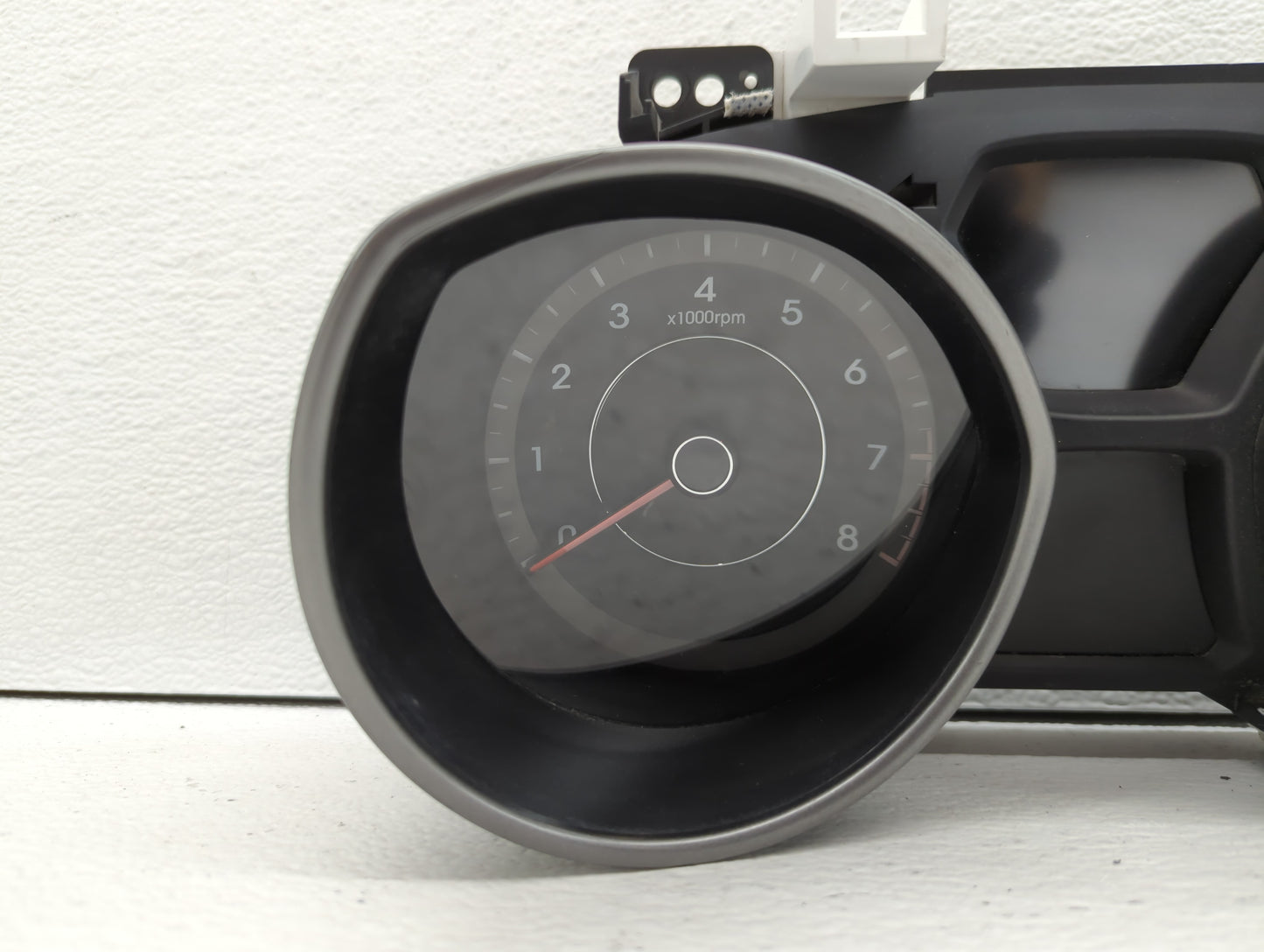 2014-2016 Hyundai Elantra Instrument Cluster Speedometer Gauges P/N:94004-3Y010 Fits Fits 2014 2015 2016 OEM Used Auto Parts