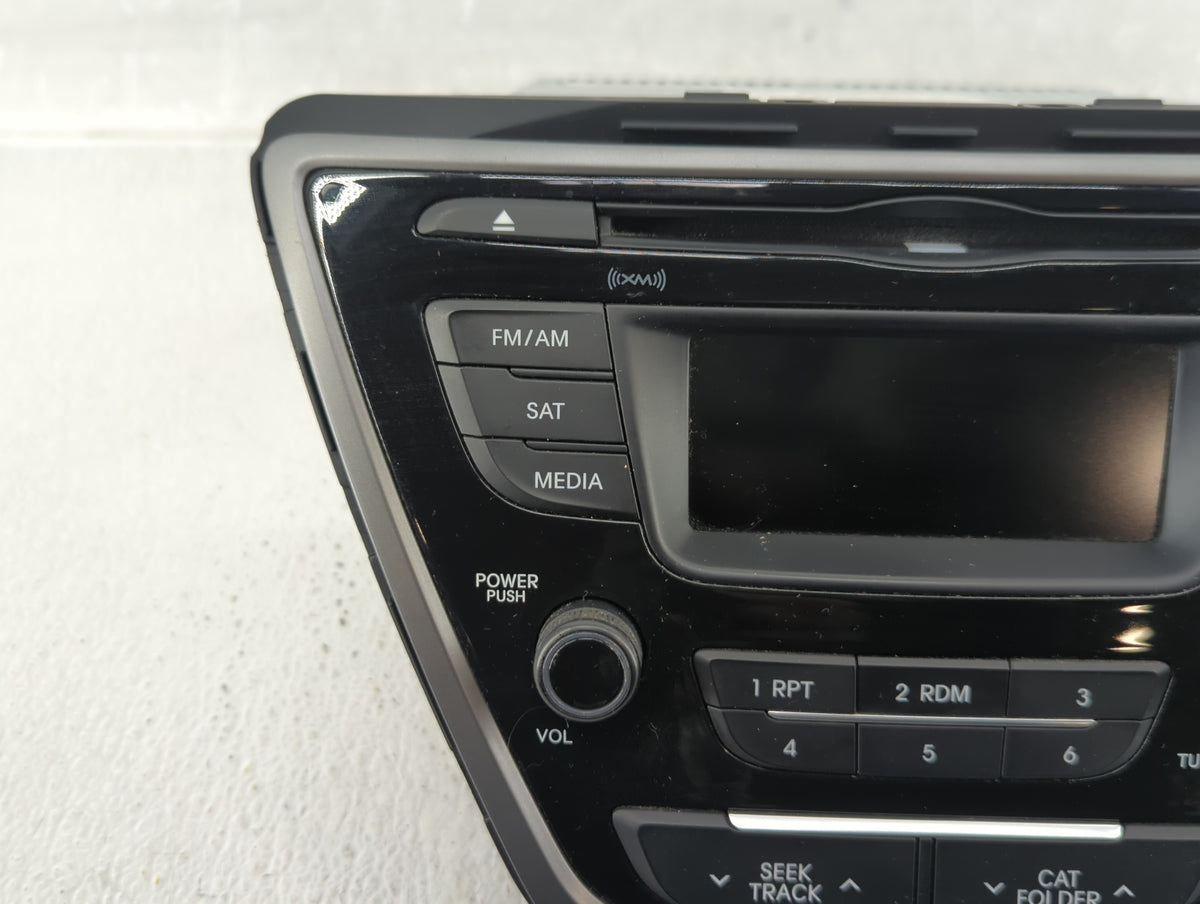 2014-2016 Hyundai Elantra Am Fm Cd Player Radio Receiver 540373 - Oemusedautoparts1.com