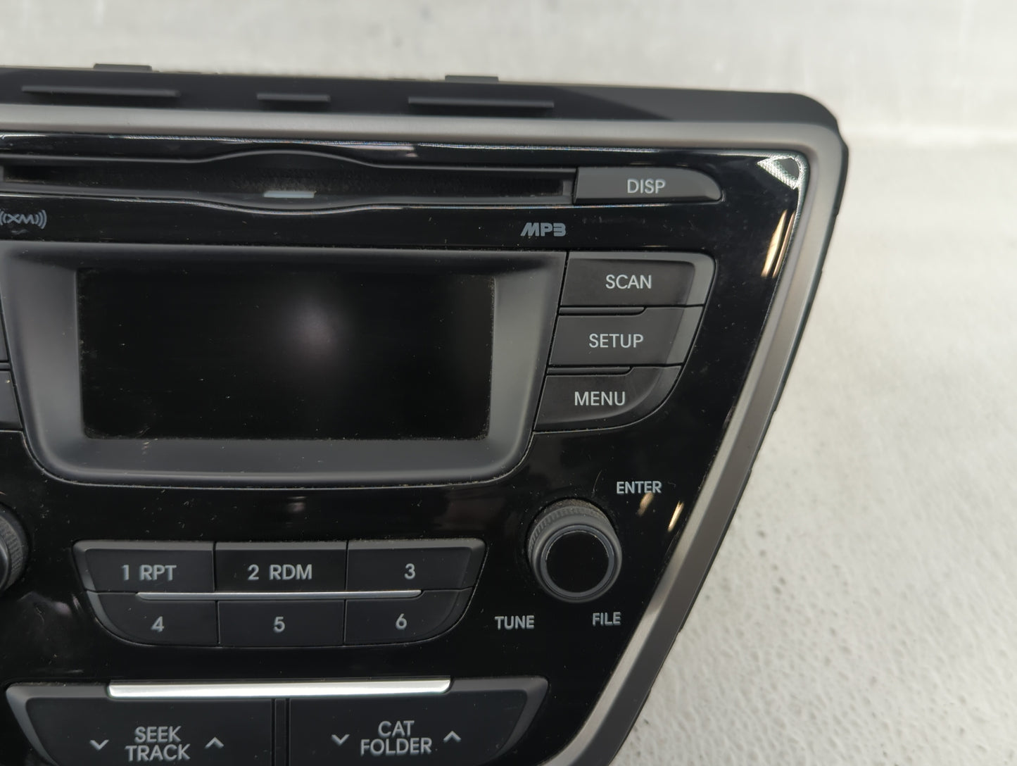 2014-2016 Hyundai Elantra Am Fm Cd Player Radio Receiver - Oemusedautoparts1.com