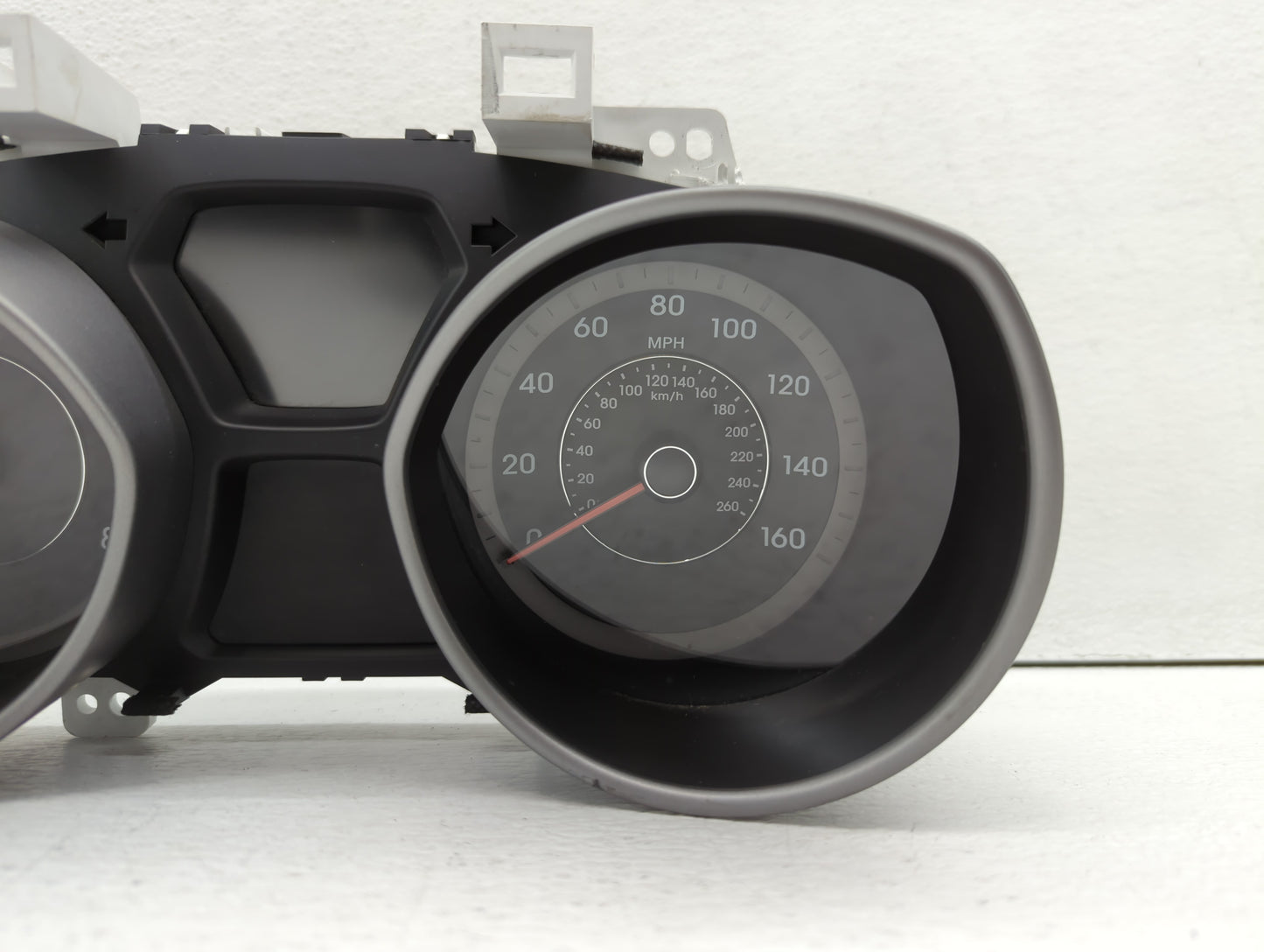 2014-2016 Hyundai Elantra Instrument Cluster Speedometer Gauges P/N:94004-3X210 Miles: Fits Fits 2014 2015 2016 OEM Used Aut