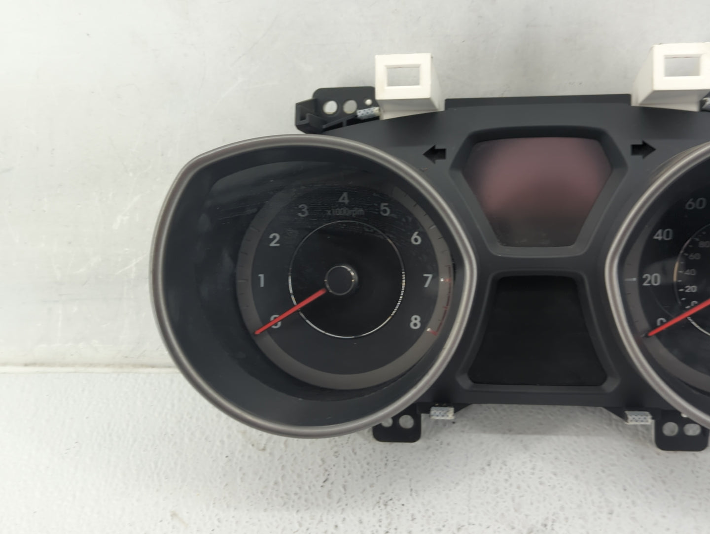2014-2016 Hyundai Elantra Instrument Cluster Speedometer Gauges P/N:94004-3Y010 Fits Fits 2014 2015 2016 OEM Used Auto Parts
