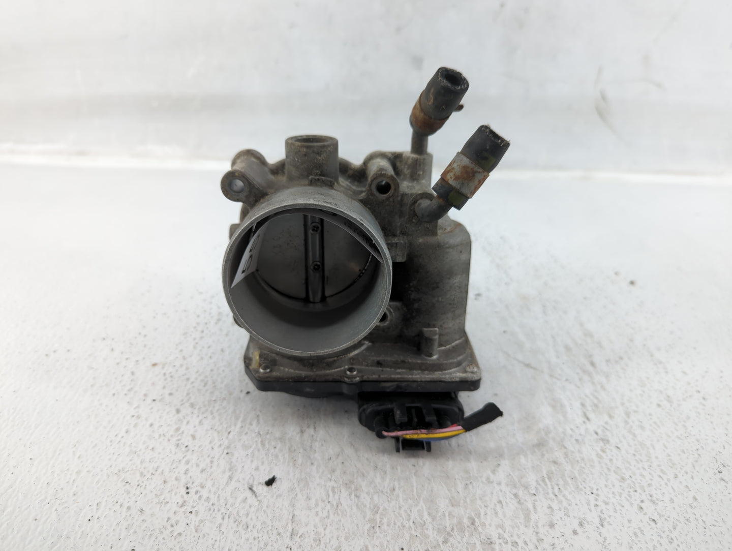 2011-2020 Hyundai Elantra Throttle Body P/N:35100-2E000 Fits Fits 2011 2012 2013 2014 2015 2016 2017 2018 2019 2020 2021 OEM