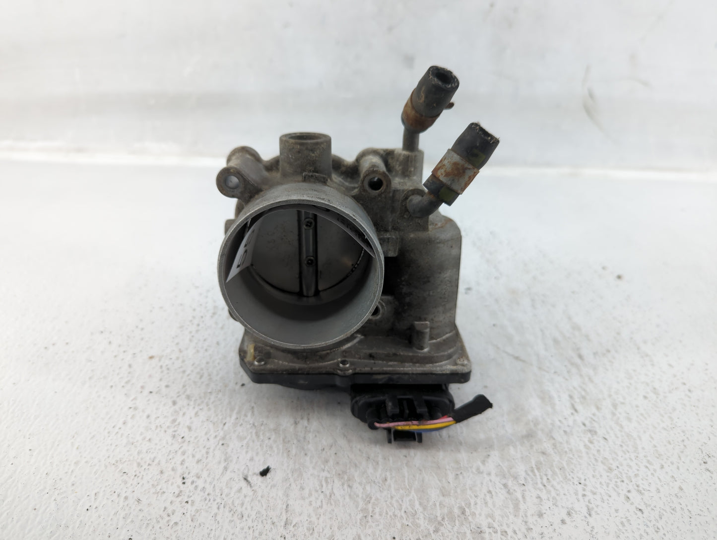 2011-2020 Hyundai Elantra Throttle Body P/N:35100-2E000 Fits Fits 2011 2012 2013 2014 2015 2016 2017 2018 2019 2020 2021 OEM