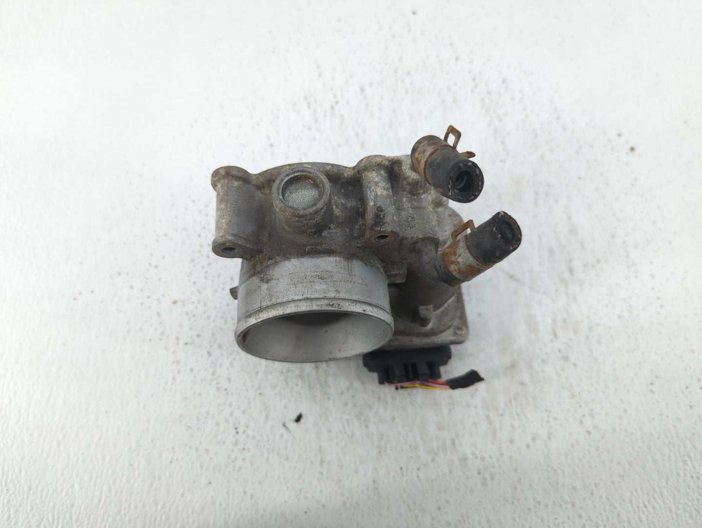 2011-2020 Hyundai Elantra Throttle Body P/N:35100-2E000 Fits Fits 2011 2012 2013 2014 2015 2016 2017 2018 2019 2020 2021 OEM