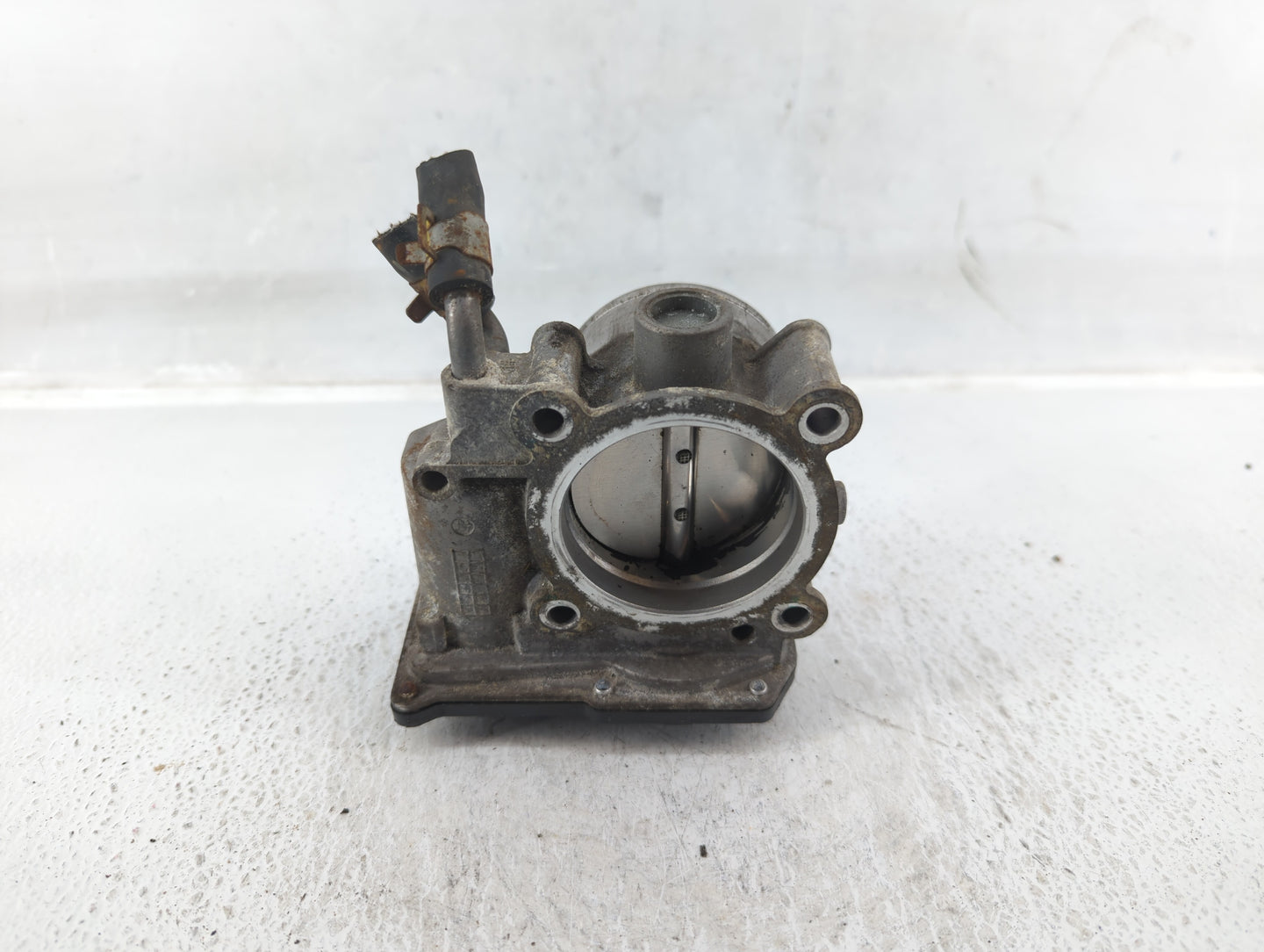 2011-2020 Hyundai Elantra Throttle Body P/N:35100-2E000 Fits Fits 2011 2012 2013 2014 2015 2016 2017 2018 2019 2020 2021 OEM
