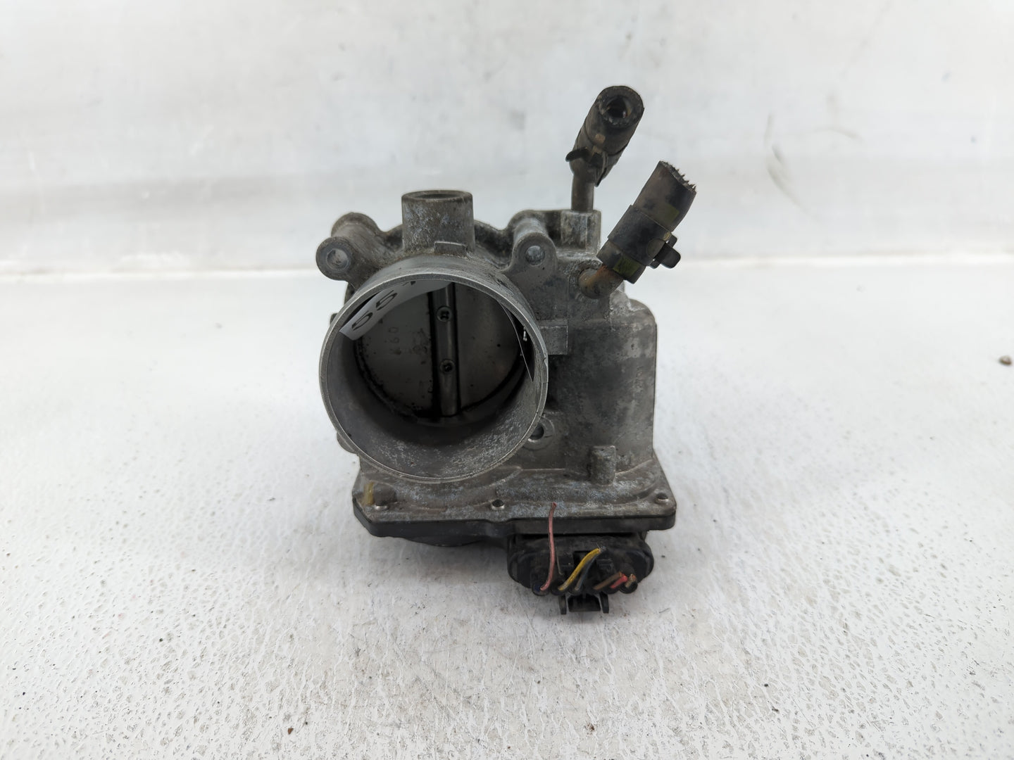 2011-2020 Hyundai Elantra Throttle Body P/N:35100-2E000 Fits Fits 2011 2012 2013 2014 2015 2016 2017 2018 2019 2020 2021 OEM