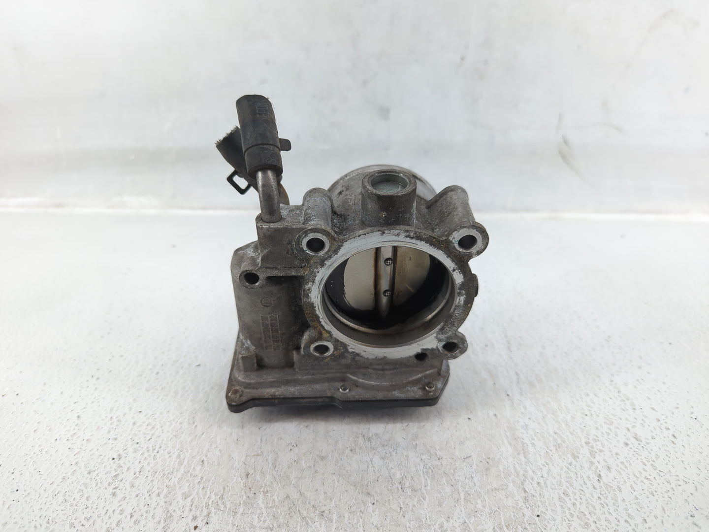 2011-2020 Hyundai Elantra Throttle Body P/N:35100-2E000 Fits Fits 2011 2012 2013 2014 2015 2016 2017 2018 2019 2020 2021 OEM
