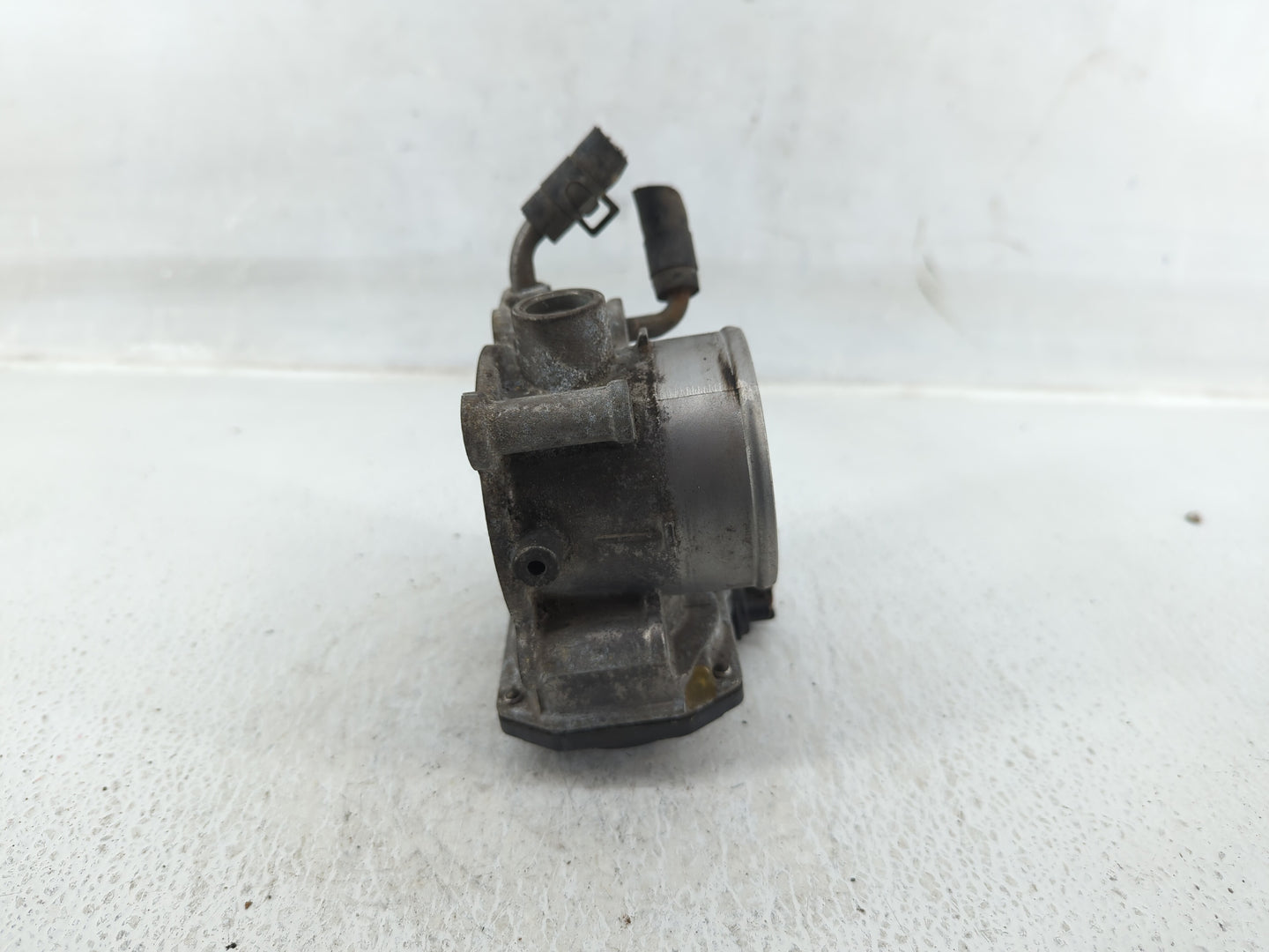 2011-2020 Hyundai Elantra Throttle Body P/N:35100-2E000 Fits Fits 2011 2012 2013 2014 2015 2016 2017 2018 2019 2020 2021 OEM