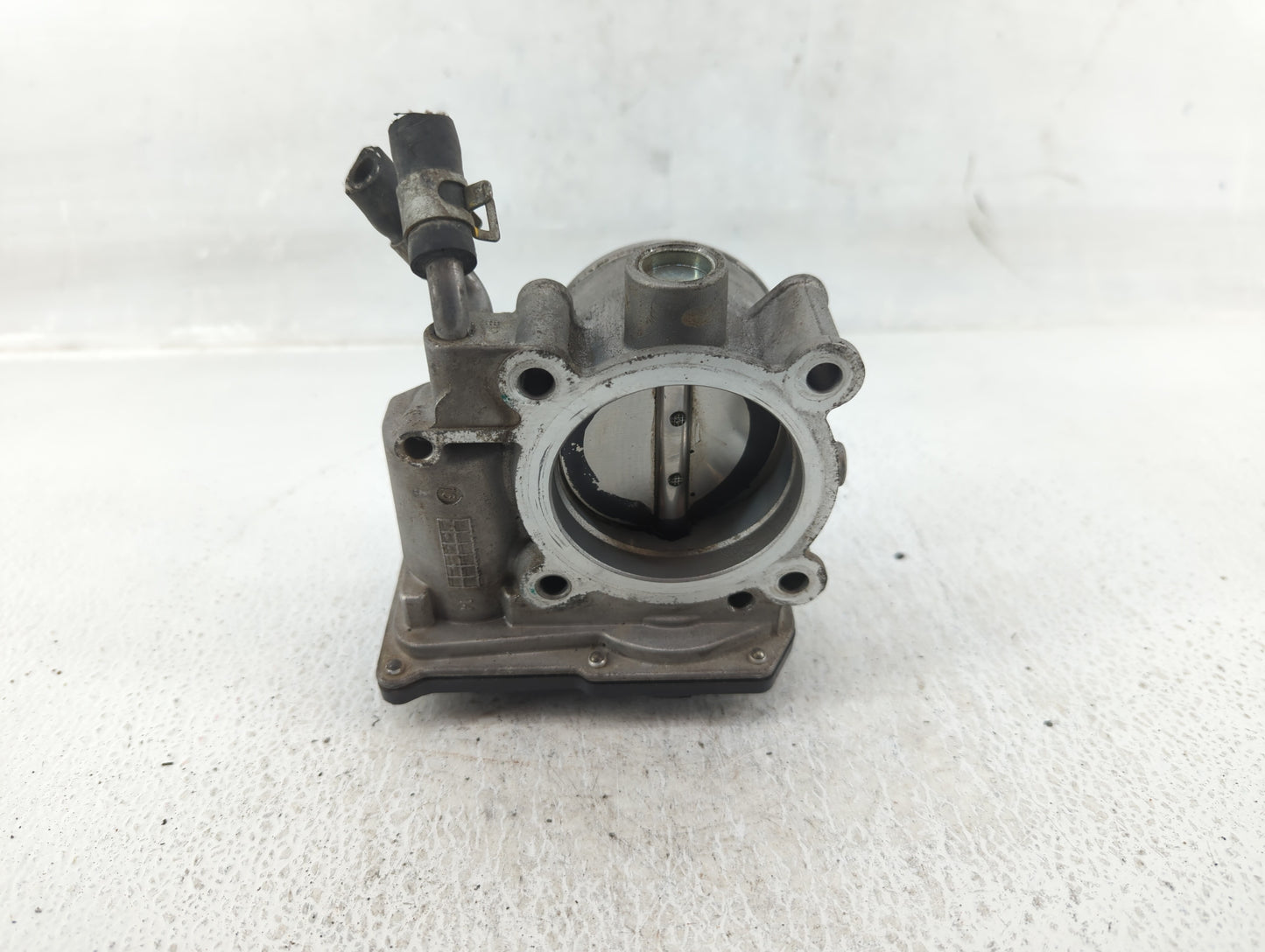 2011-2020 Hyundai Elantra Throttle Body P/N:35100-2E000 Fits Fits 2011 2012 2013 2014 2015 2016 2017 2018 2019 2020 2021 OEM