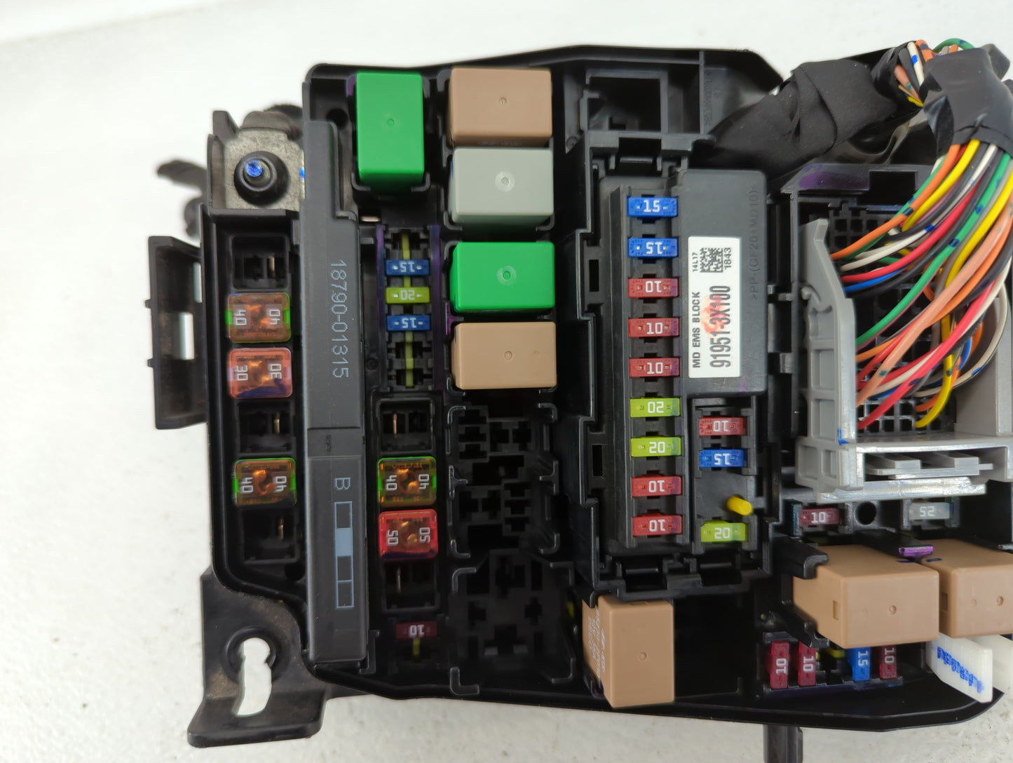 2014-2016 Hyundai Elantra Fusebox Fuse Box Panel Relay Module P/N:91951-3X710 Fits Fits 2014 2015 2016 OEM Used Auto Parts -
