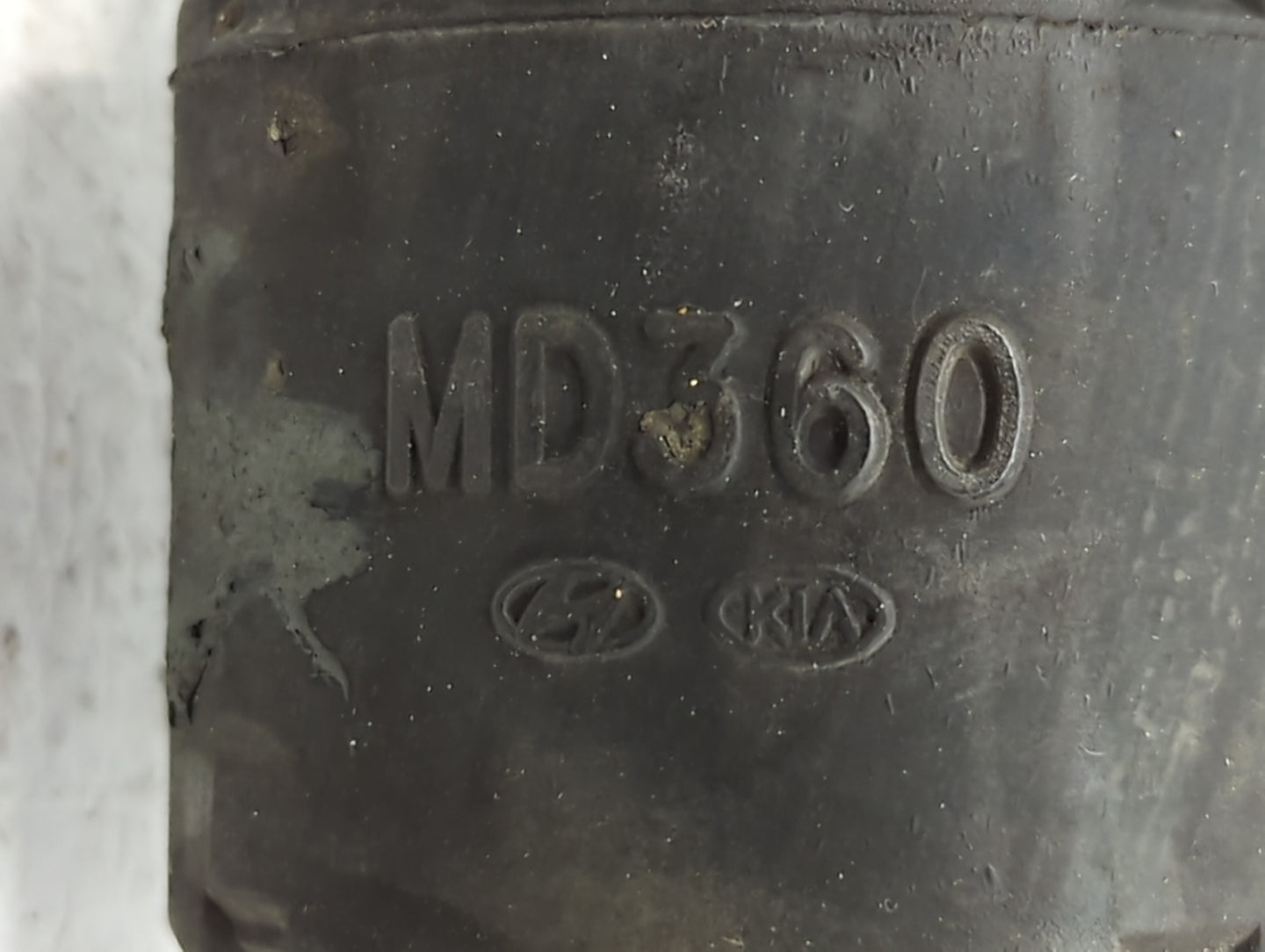 2011-2016 Hyundai Elantra Axle Shaft Front Driver Cv C/v - Oemusedautoparts1.com