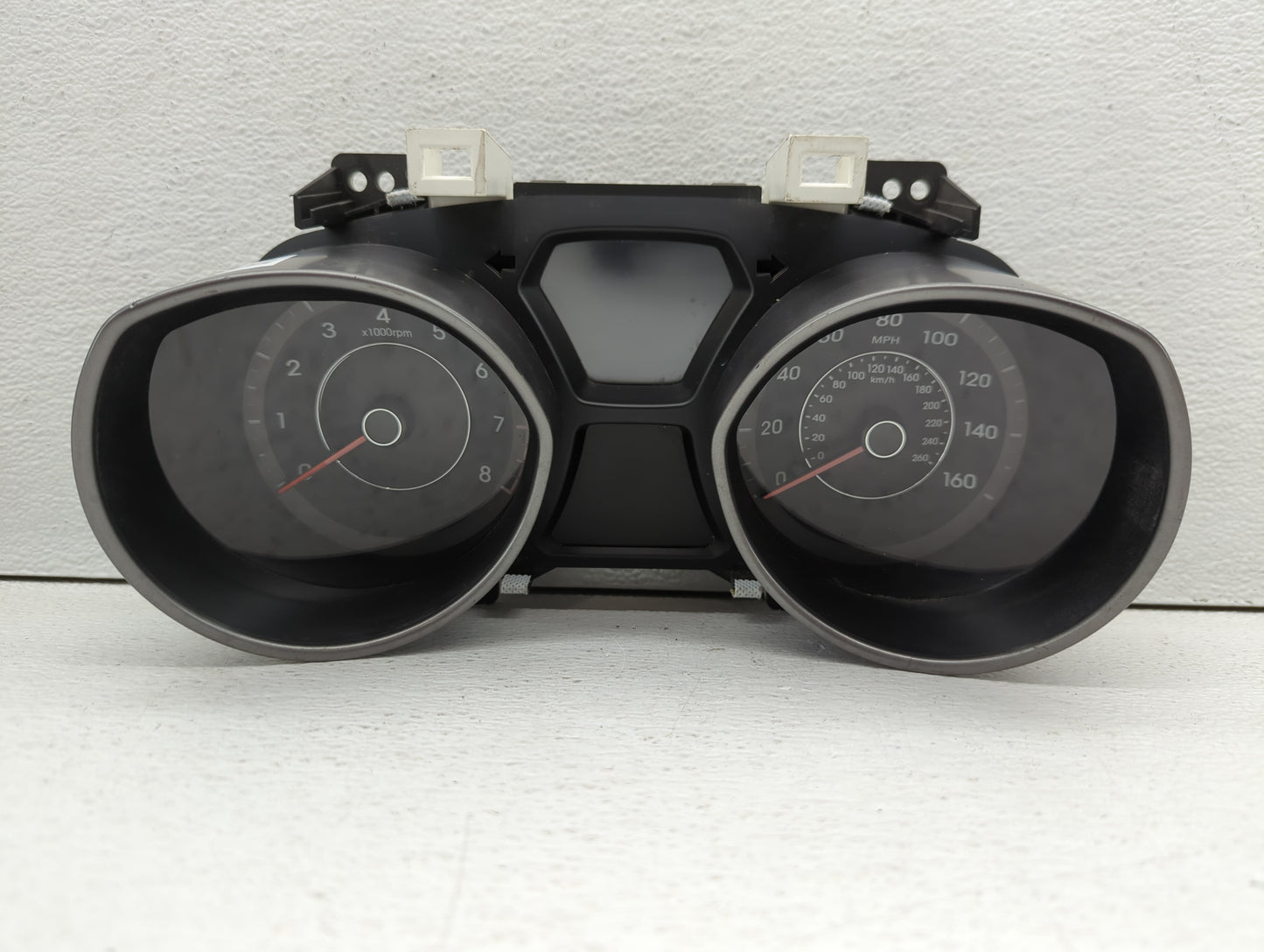 2014-2016 Hyundai Elantra Instrument Cluster Speedometer Gauges P/N:94004-3Y010 Fits Fits 2014 2015 2016 OEM Used Auto Parts