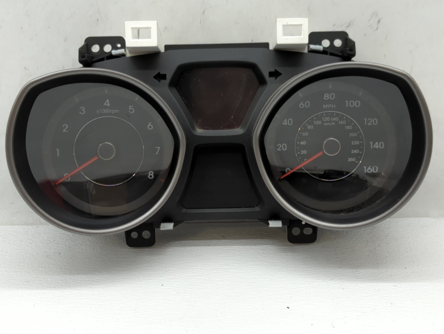 2014-2016 Hyundai Elantra Instrument Cluster Speedometer Gauges P/N:94004-3Y010 Fits Fits 2014 2015 2016 OEM Used Auto Parts