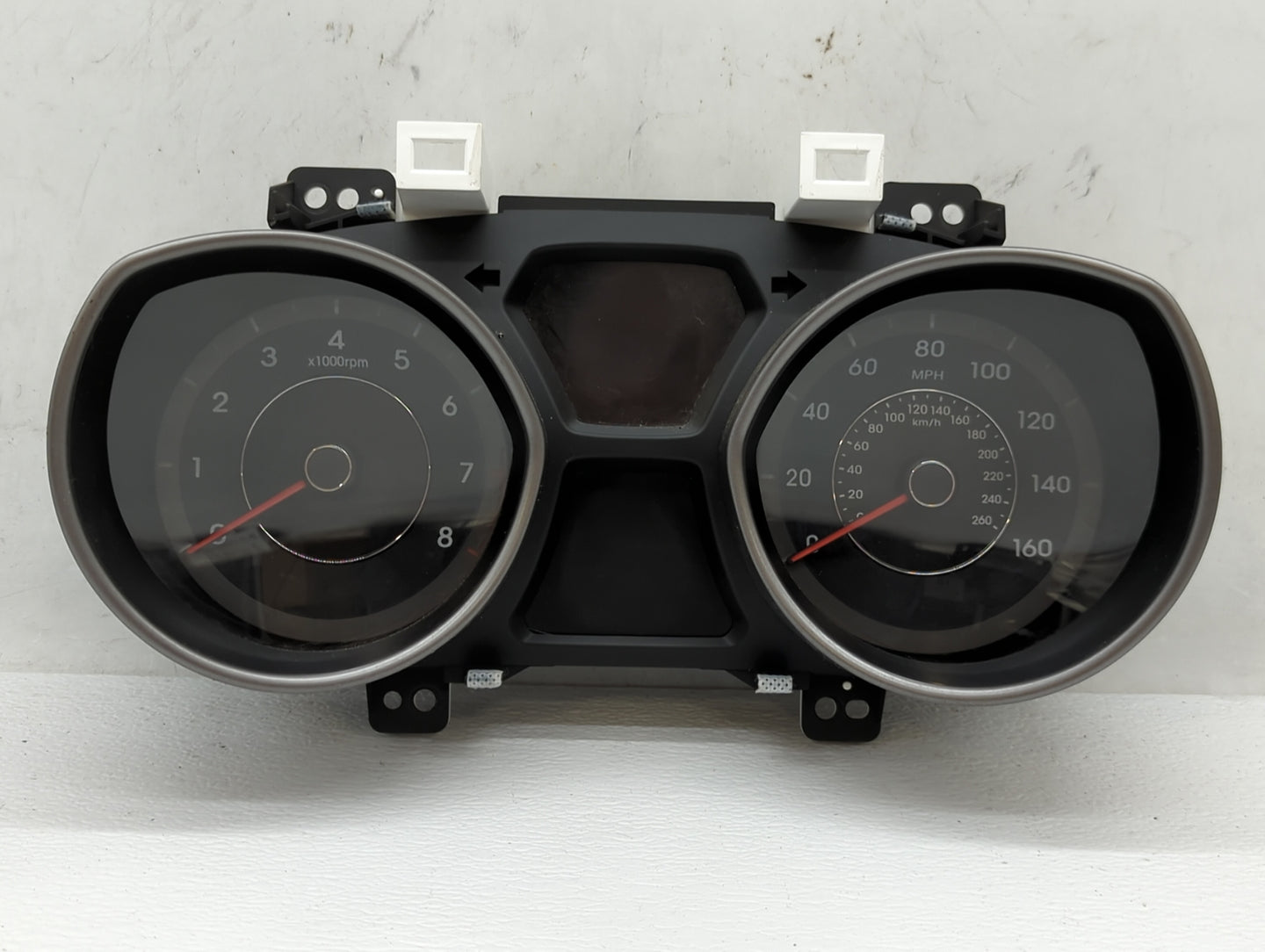 2014-2016 Hyundai Elantra Instrument Cluster Speedometer Gauges P/N:94004-3Y010 Fits Fits 2014 2015 2016 OEM Used Auto Parts
