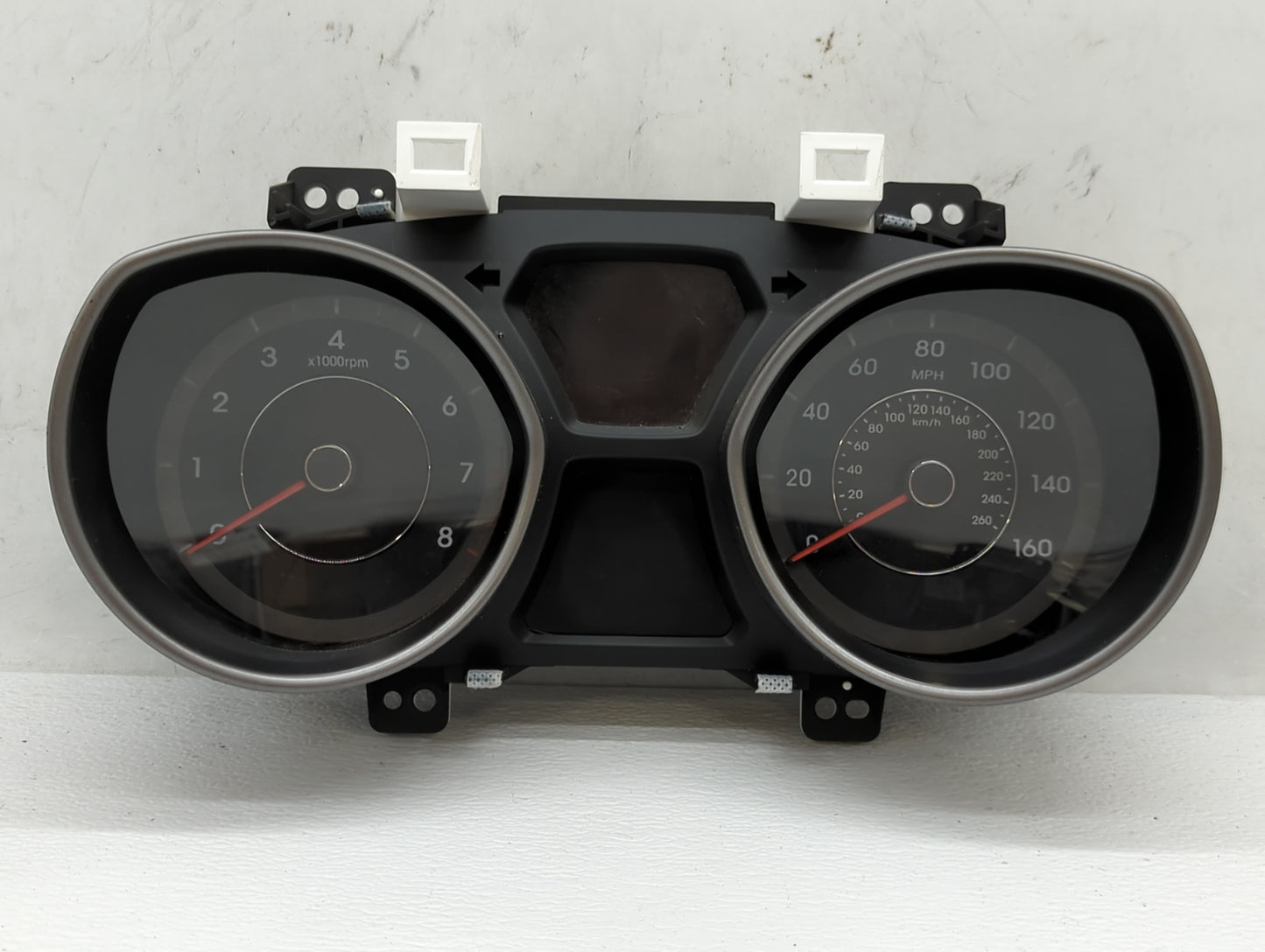 2014-2016 Hyundai Elantra Instrument Cluster Speedometer Gauges P/N:94004-3Y010 Fits Fits 2014 2015 2016 OEM Used Auto Parts