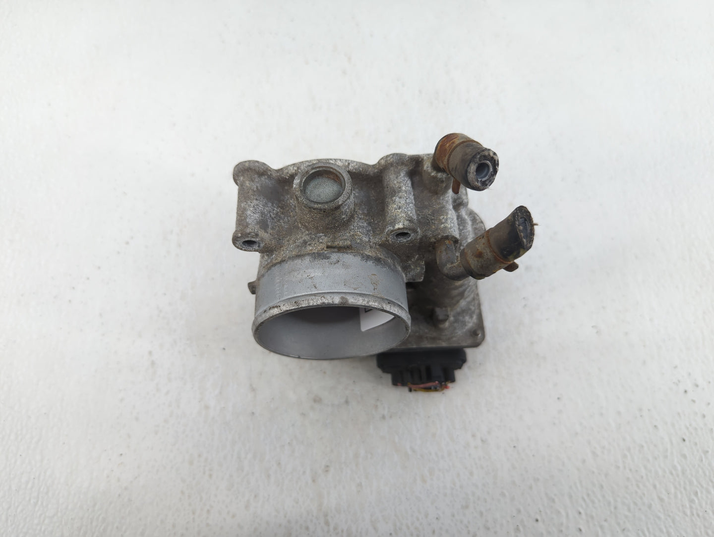 2011-2020 Hyundai Elantra Throttle Body P/N:35100-2E000 Fits Fits 2011 2012 2013 2014 2015 2016 2017 2018 2019 2020 2021 OEM