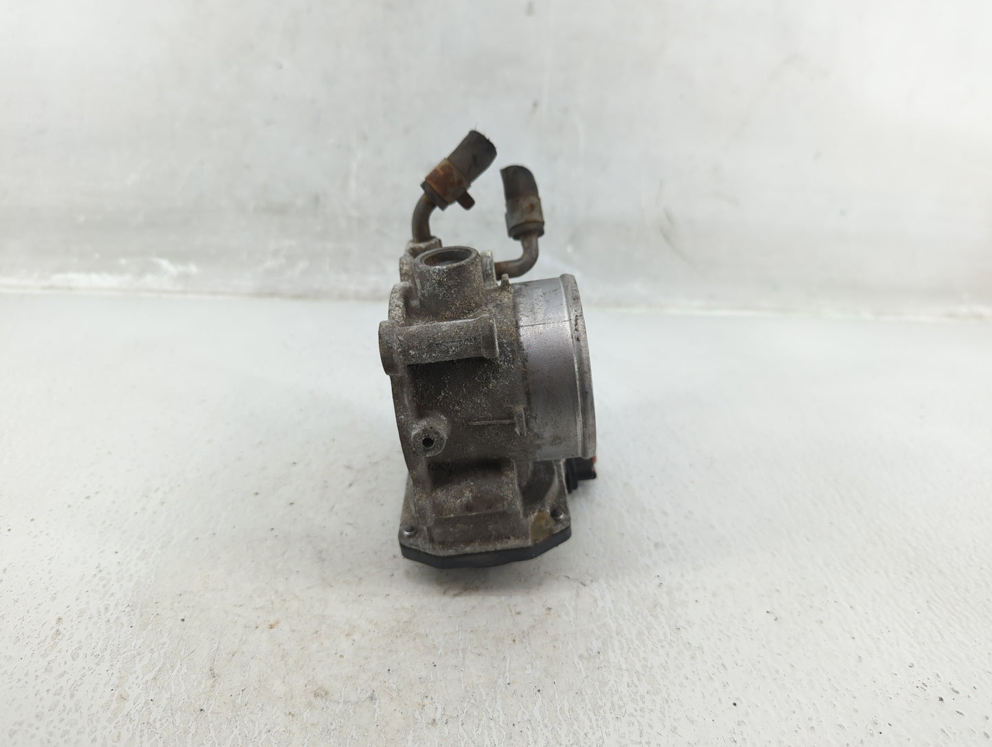 2011-2020 Hyundai Elantra Throttle Body P/N:35100-2E000 Fits Fits 2011 2012 2013 2014 2015 2016 2017 2018 2019 2020 2021 OEM
