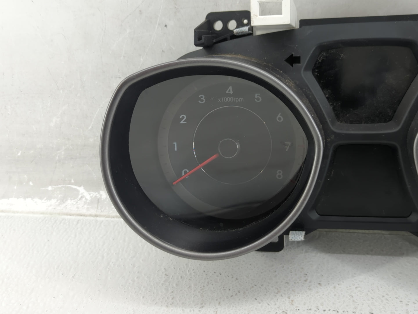 2014-2016 Hyundai Elantra Instrument Cluster Speedometer Gauges P/N:94004-3Y010 Fits Fits 2014 2015 2016 OEM Used Auto Parts