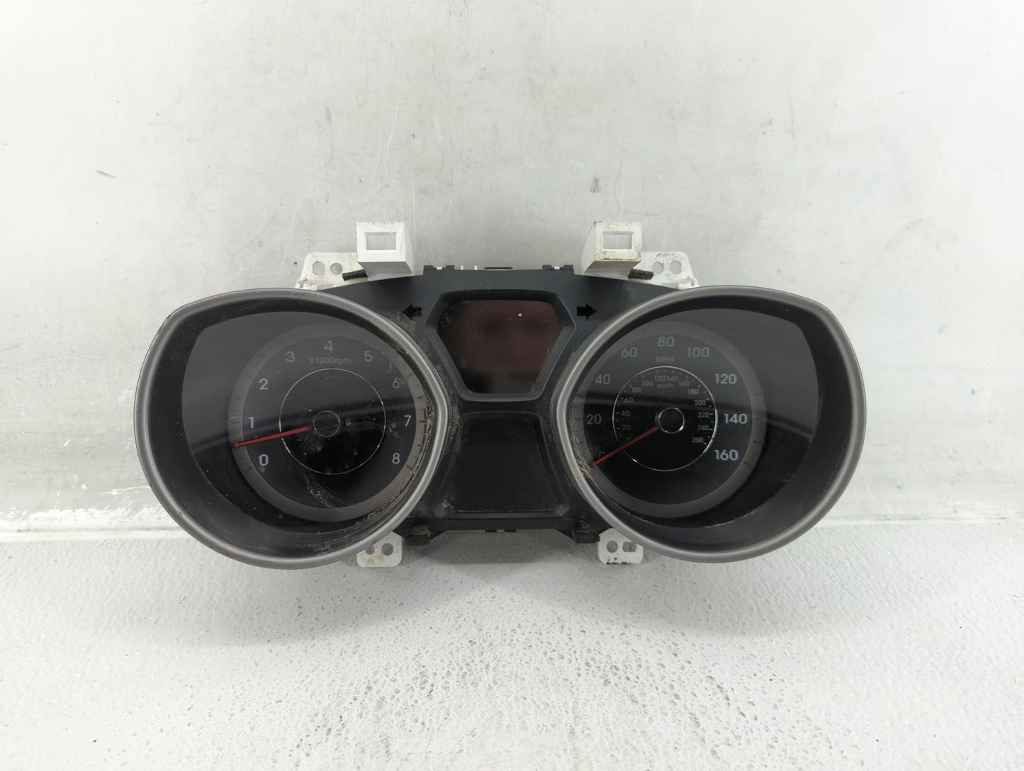 2014-2016 Hyundai Elantra Instrument Cluster Speedometer Gauges P/N:94004-3X210 Fits Fits 2014 2015 2016 OEM Used Auto Parts