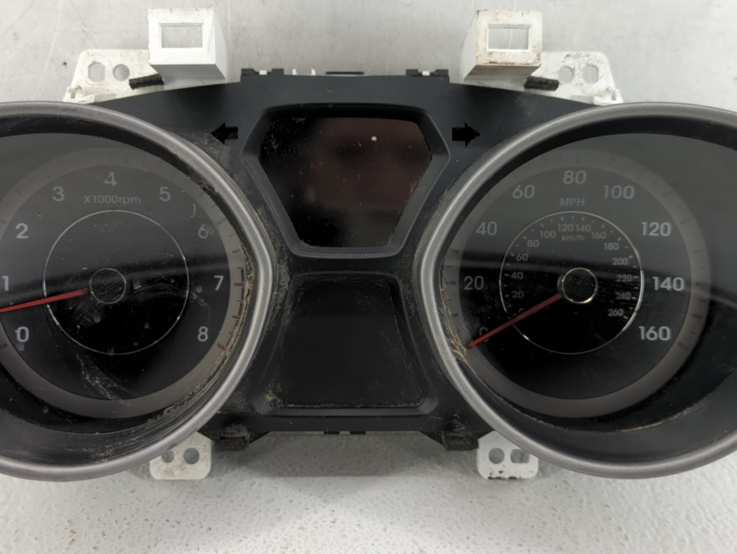 2014-2016 Hyundai Elantra Instrument Cluster Speedometer Gauges P/N:94004-3X210 Fits Fits 2014 2015 2016 OEM Used Auto Parts