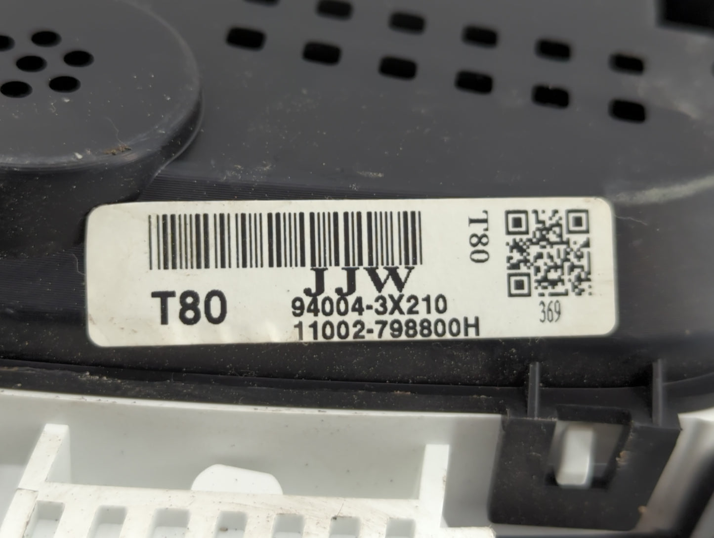2014-2016 Hyundai Elantra Instrument Cluster Speedometer Gauges P/N:94004-3X210 Fits Fits 2014 2015 2016 OEM Used Auto Parts