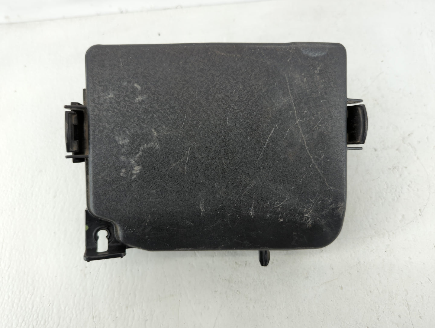 2014-2016 Hyundai Elantra Fusebox Fuse Box Panel Relay Module P/N:91951-3X710 Fits Fits 2014 2015 2016 OEM Used Auto Parts -