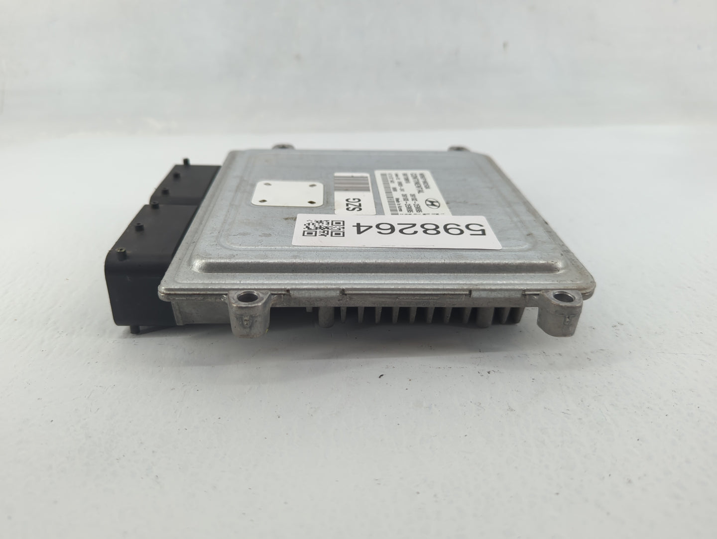2014-2016 Hyundai Elantra PCM Engine Control Computer ECU ECM PCU OEM P/N:39102-2EMB5 Fits Fits 2014 2015 2016 OEM Used Auto