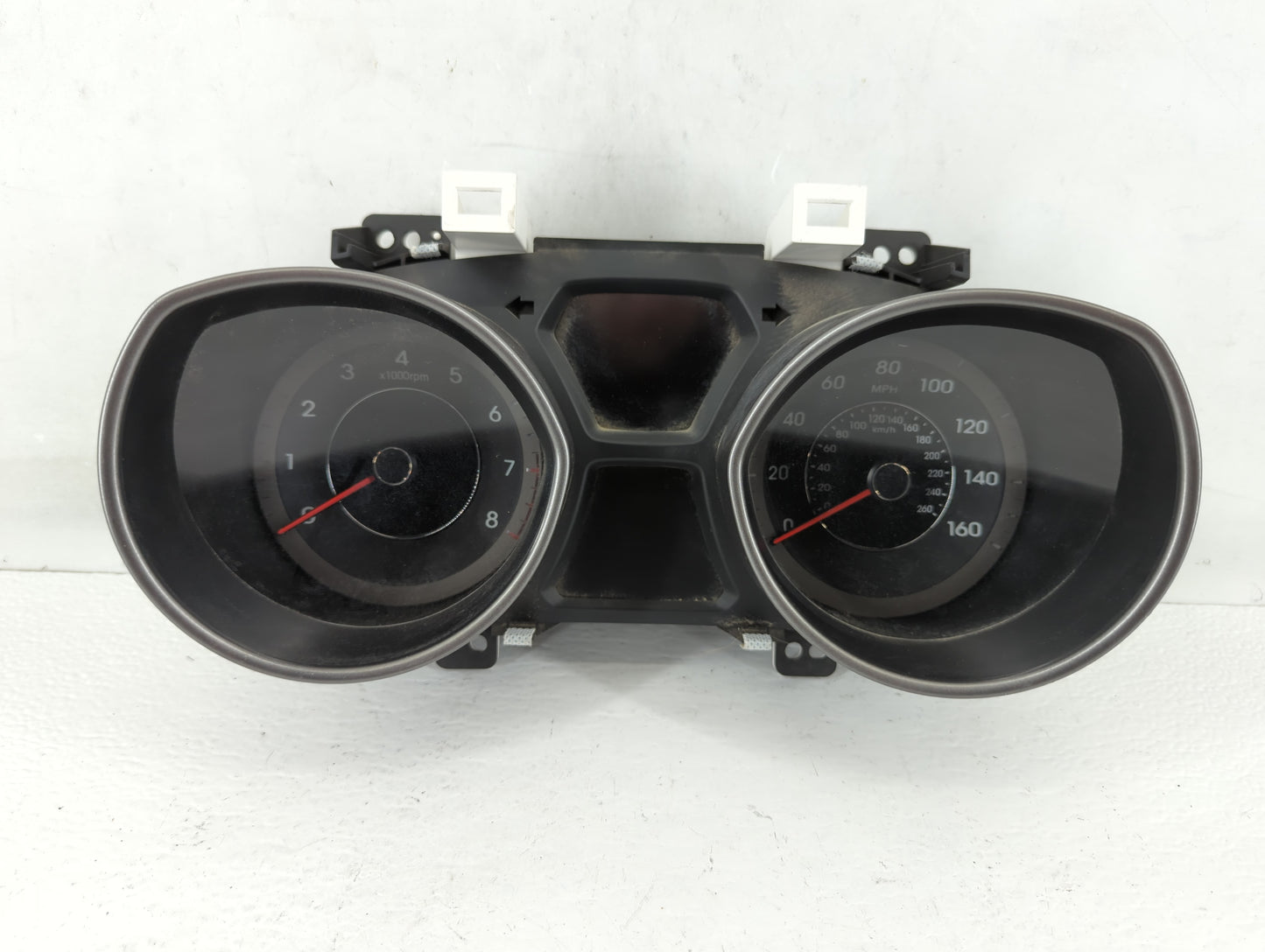 2014-2016 Hyundai Elantra Instrument Cluster Speedometer Gauges P/N:94004-3Y010 Fits Fits 2014 2015 2016 OEM Used Auto Parts
