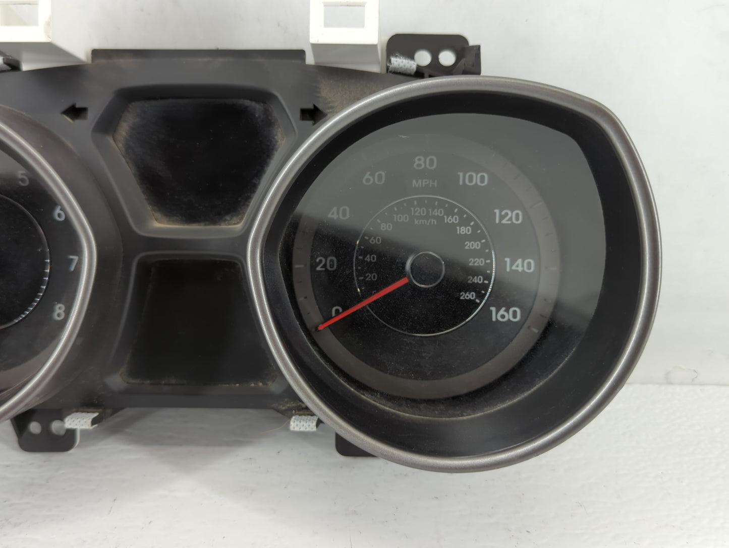 2014-2016 Hyundai Elantra Instrument Cluster Speedometer Gauges P/N:94004-3Y010 Fits Fits 2014 2015 2016 OEM Used Auto Parts